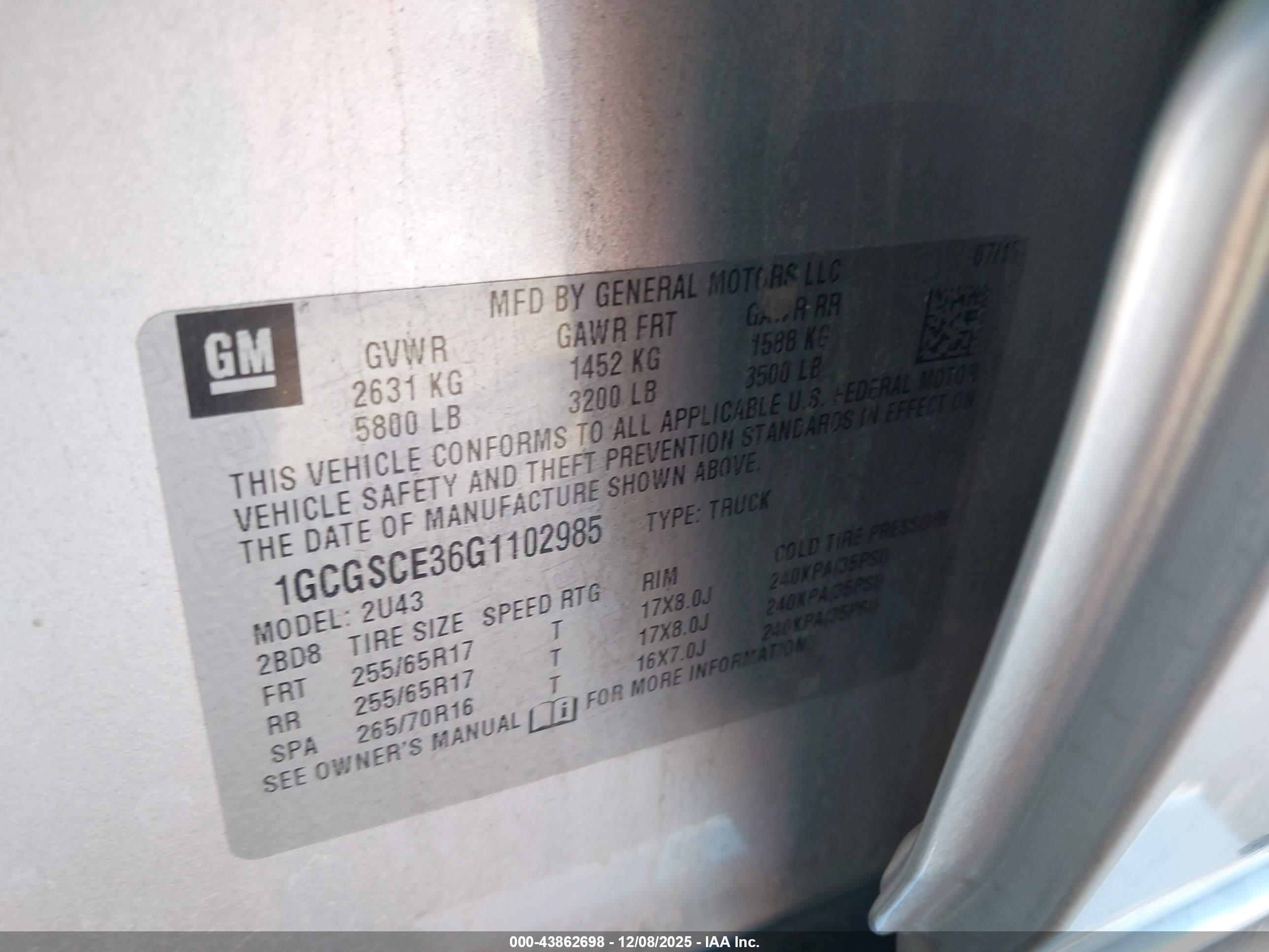 CHEVROLET COLORADO image 9