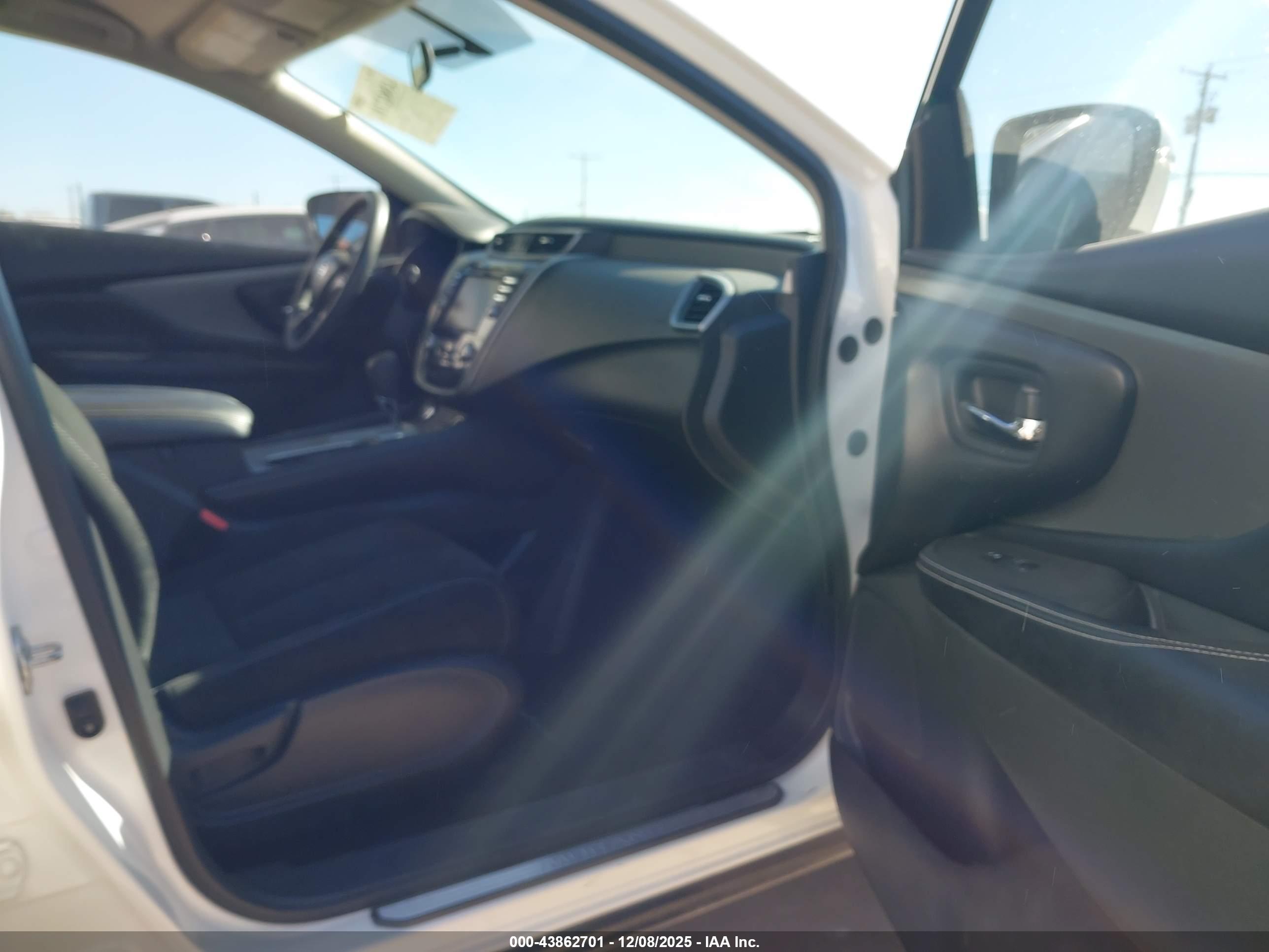 NISSAN MURANO image 5