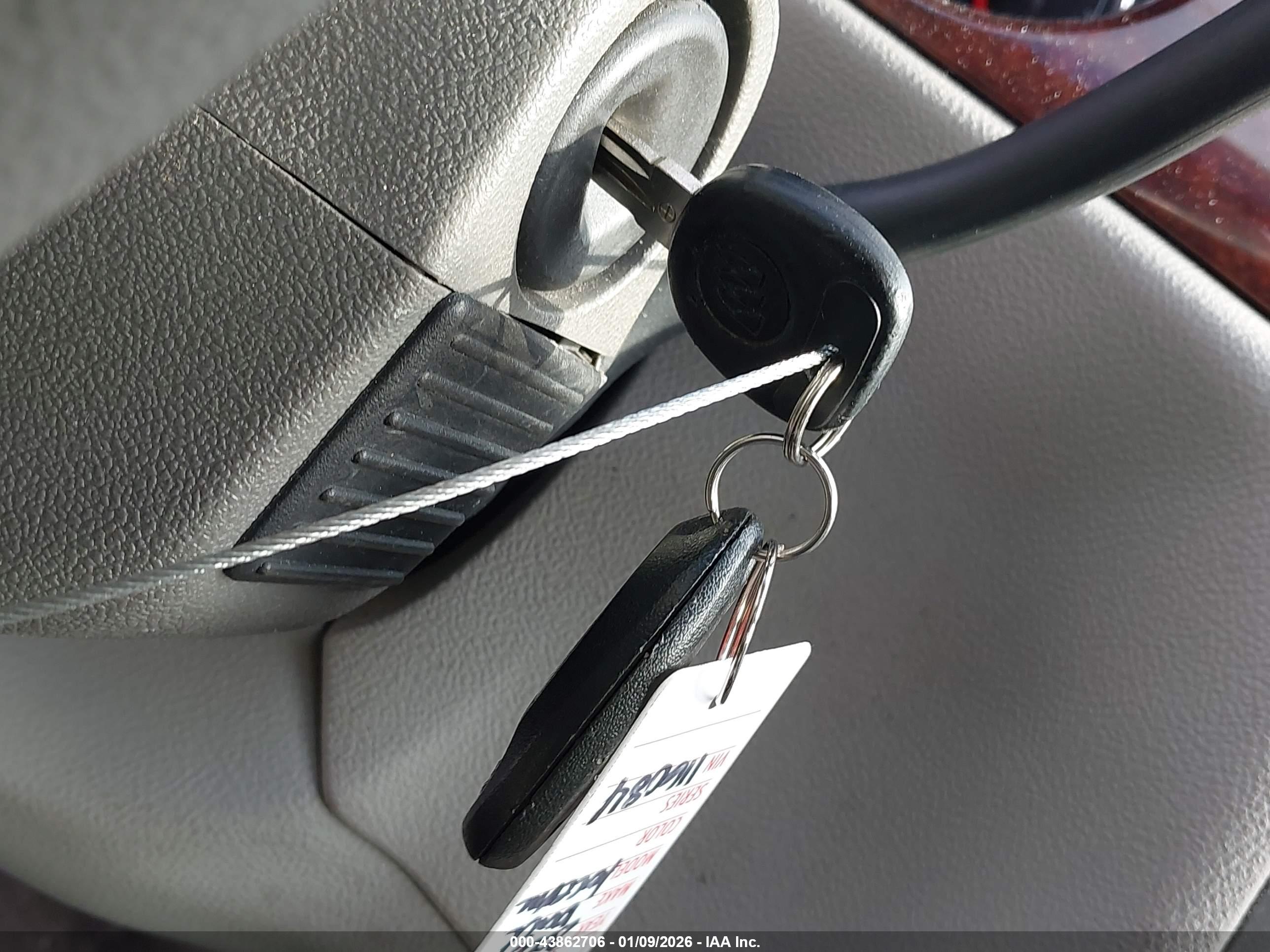 BUICK LUCERNE image 11