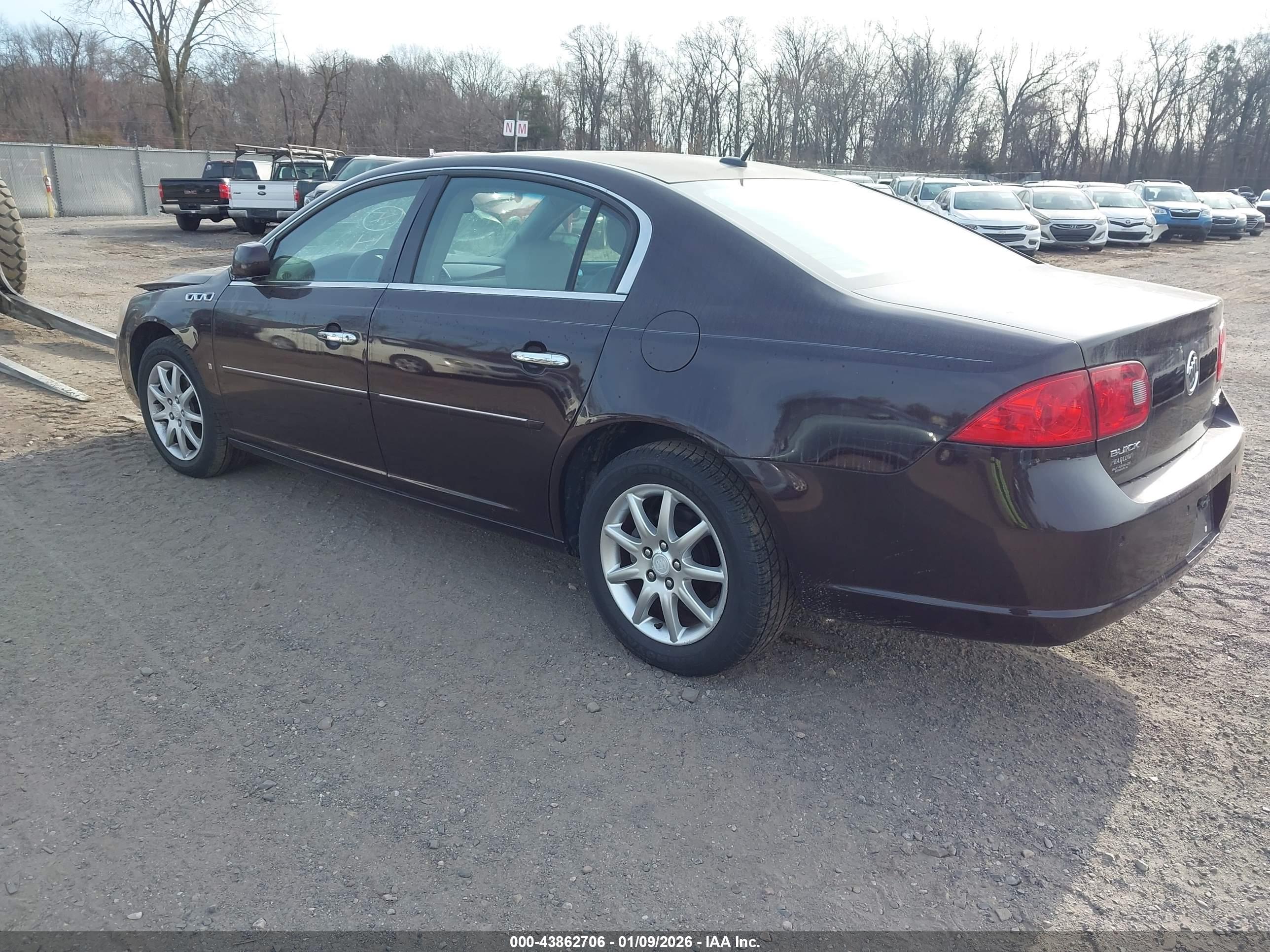 BUICK LUCERNE image 3