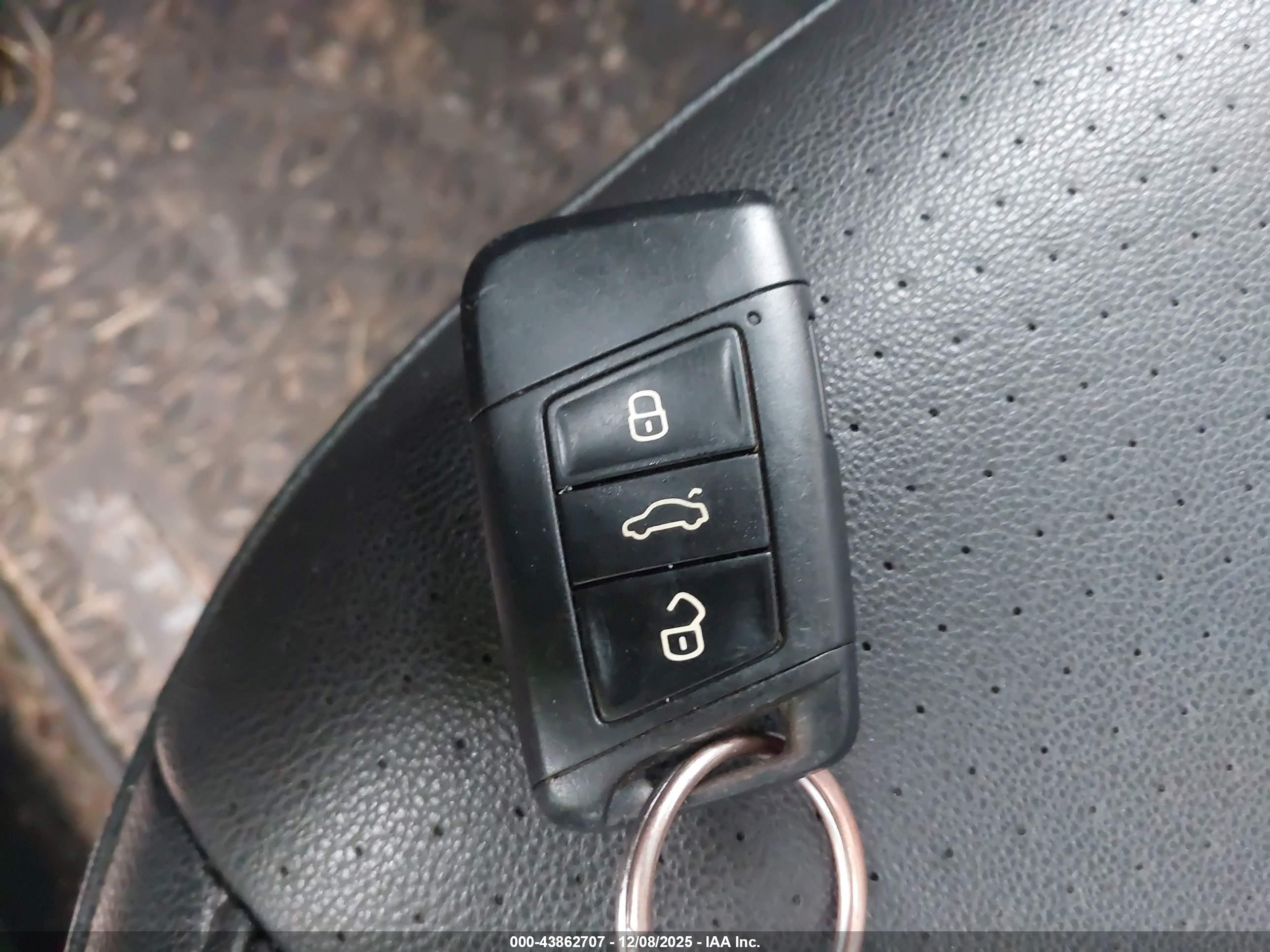 VOLKSWAGEN JETTA image 11