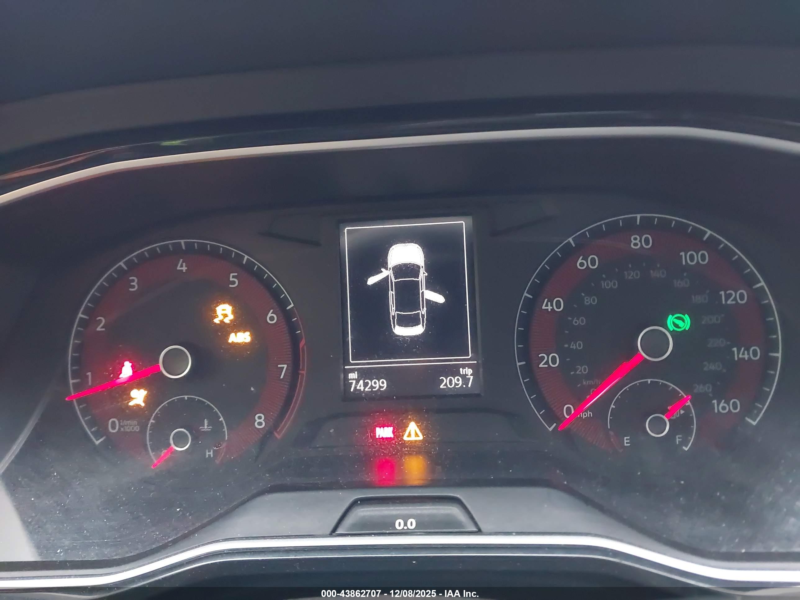 VOLKSWAGEN JETTA image 7