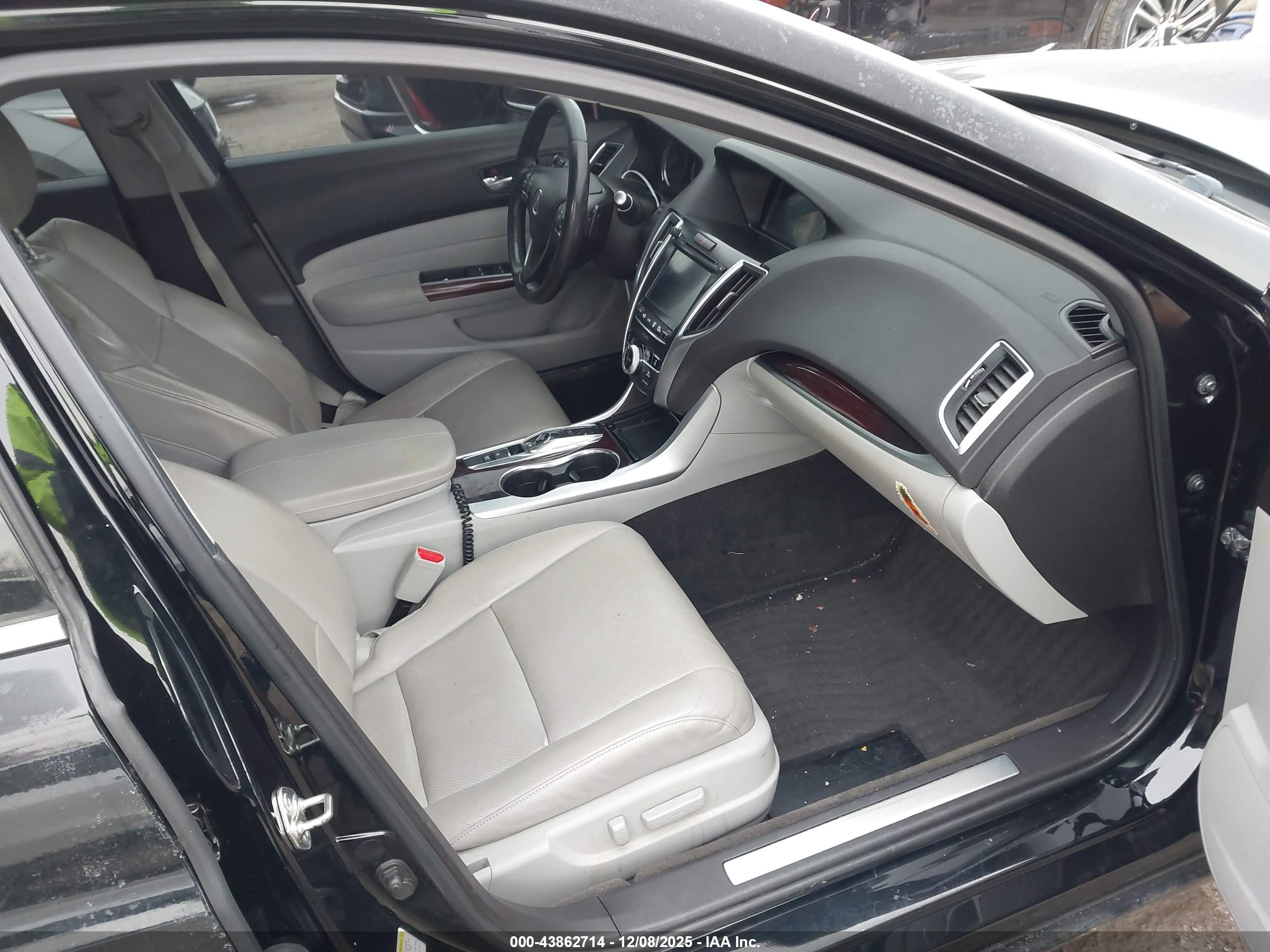 ACURA TLX image 5