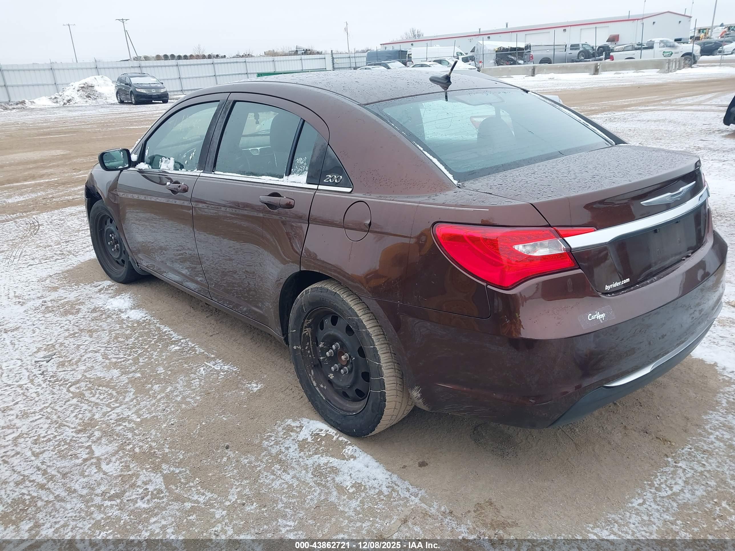 CHRYSLER 200 image 3