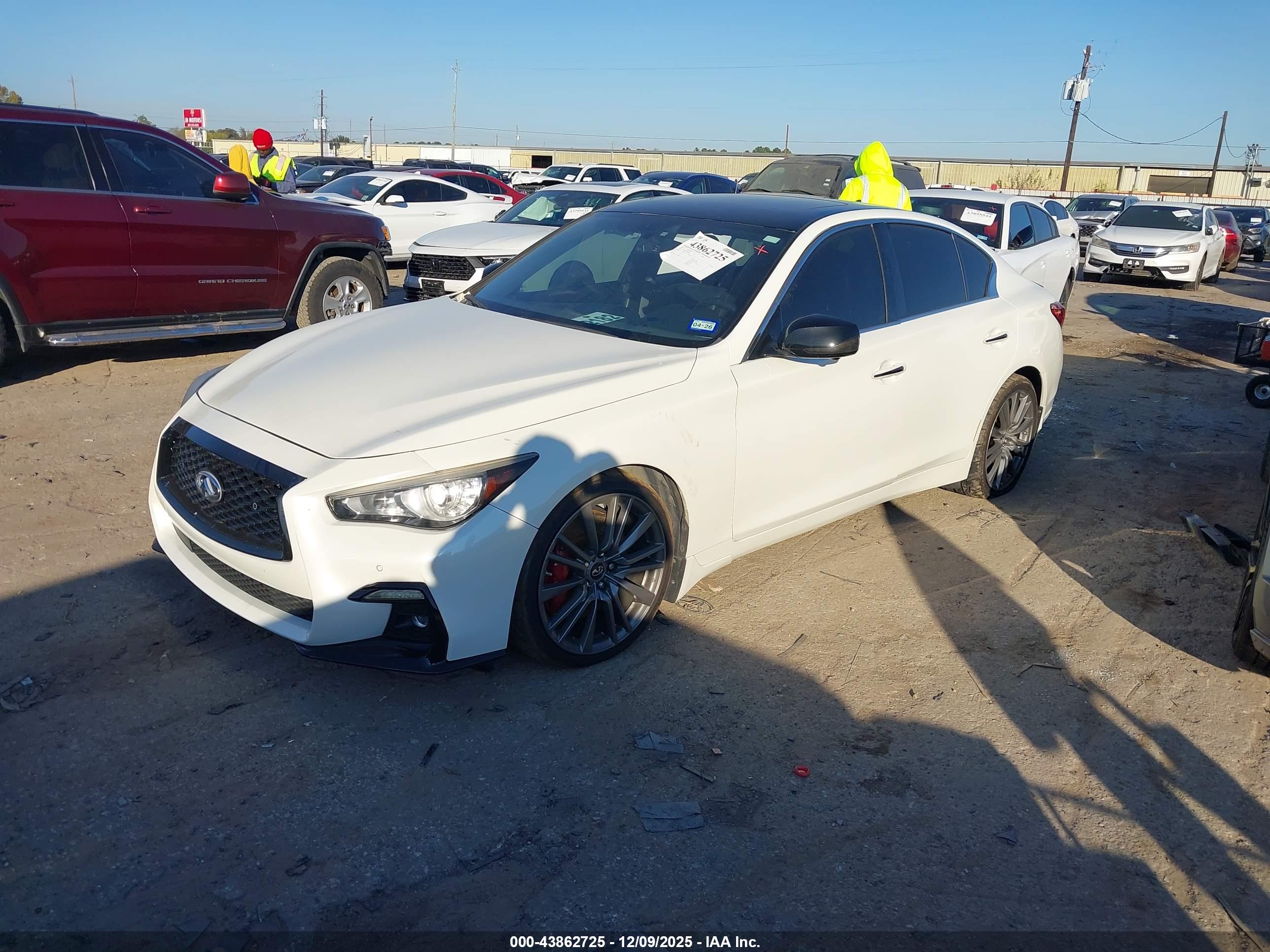 INFINITI Q50 image 2