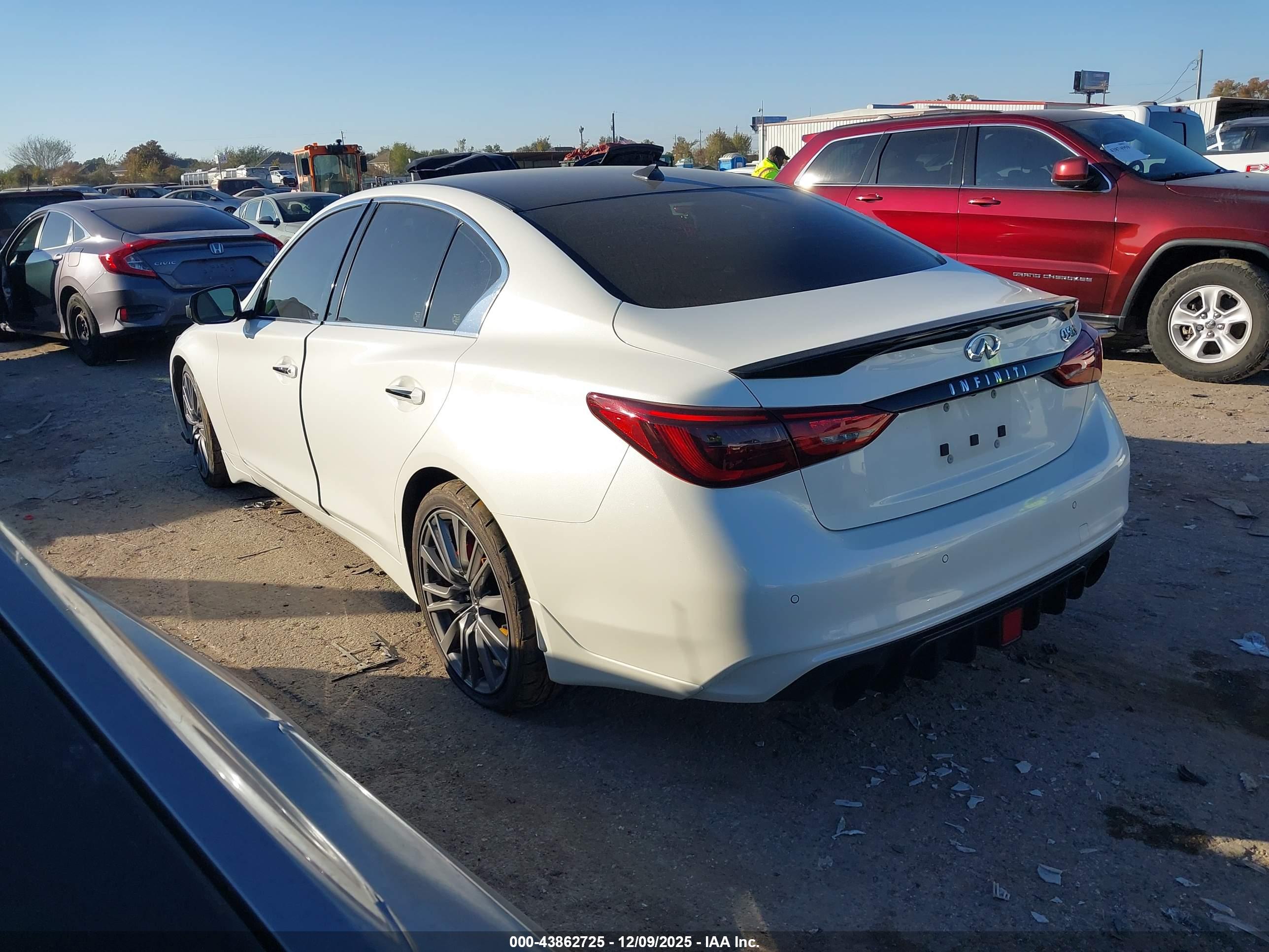 INFINITI Q50 image 3