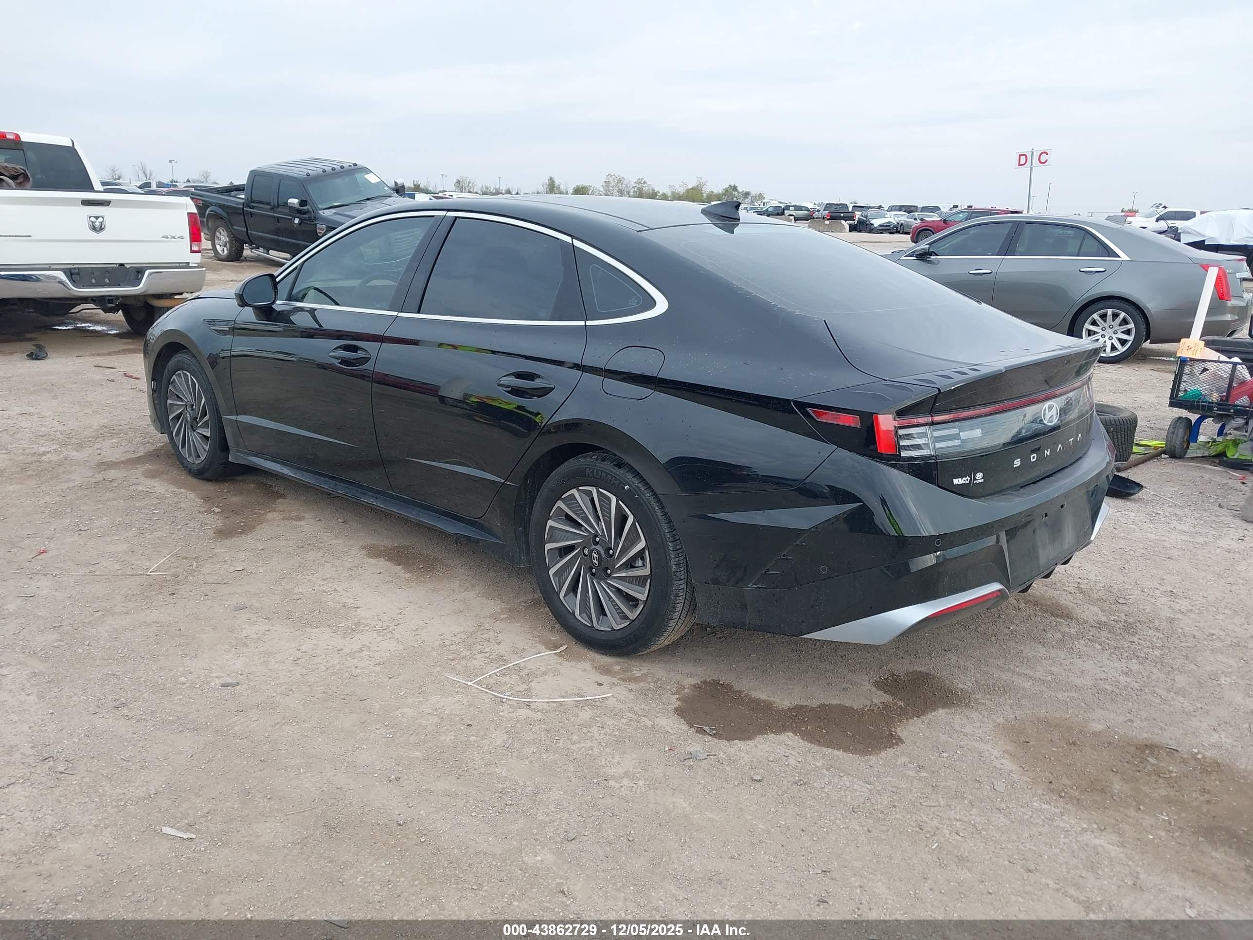 HYUNDAI SONATA image 3