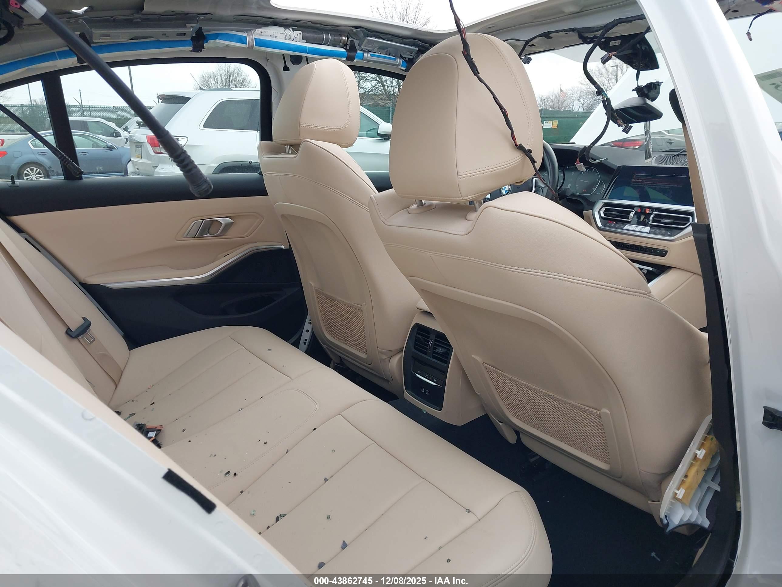 BMW 330I image 8