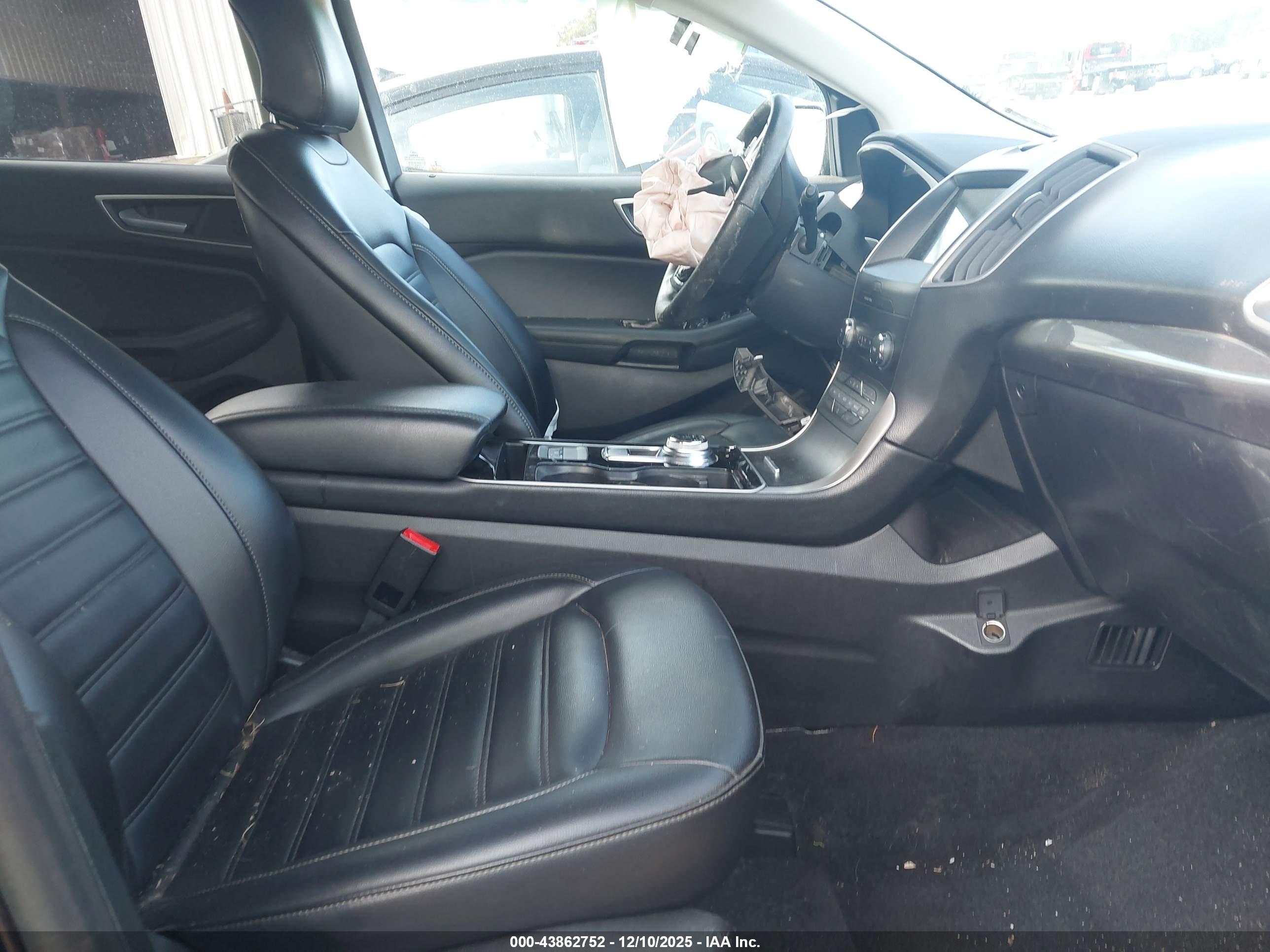 FORD EDGE image 5