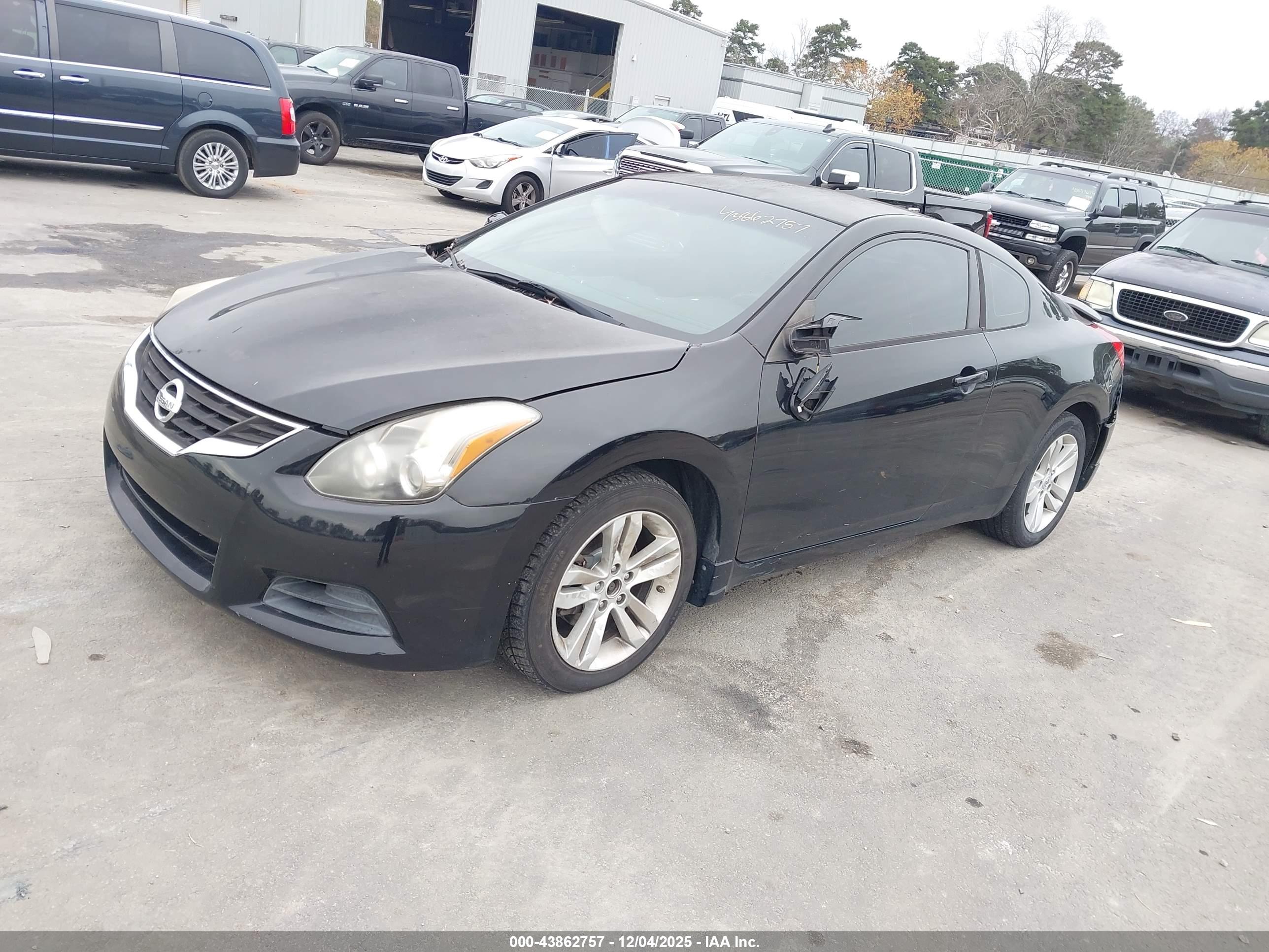 NISSAN ALTIMA image 2
