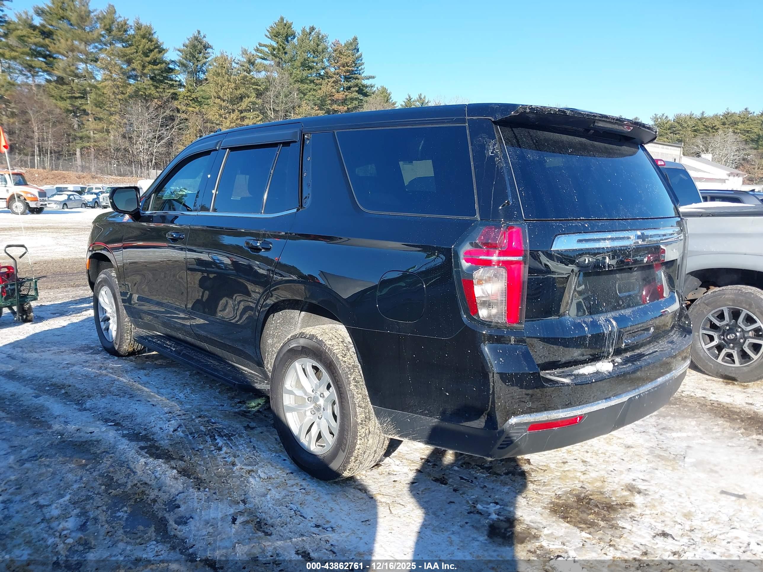 CHEVROLET TAHOE image 3