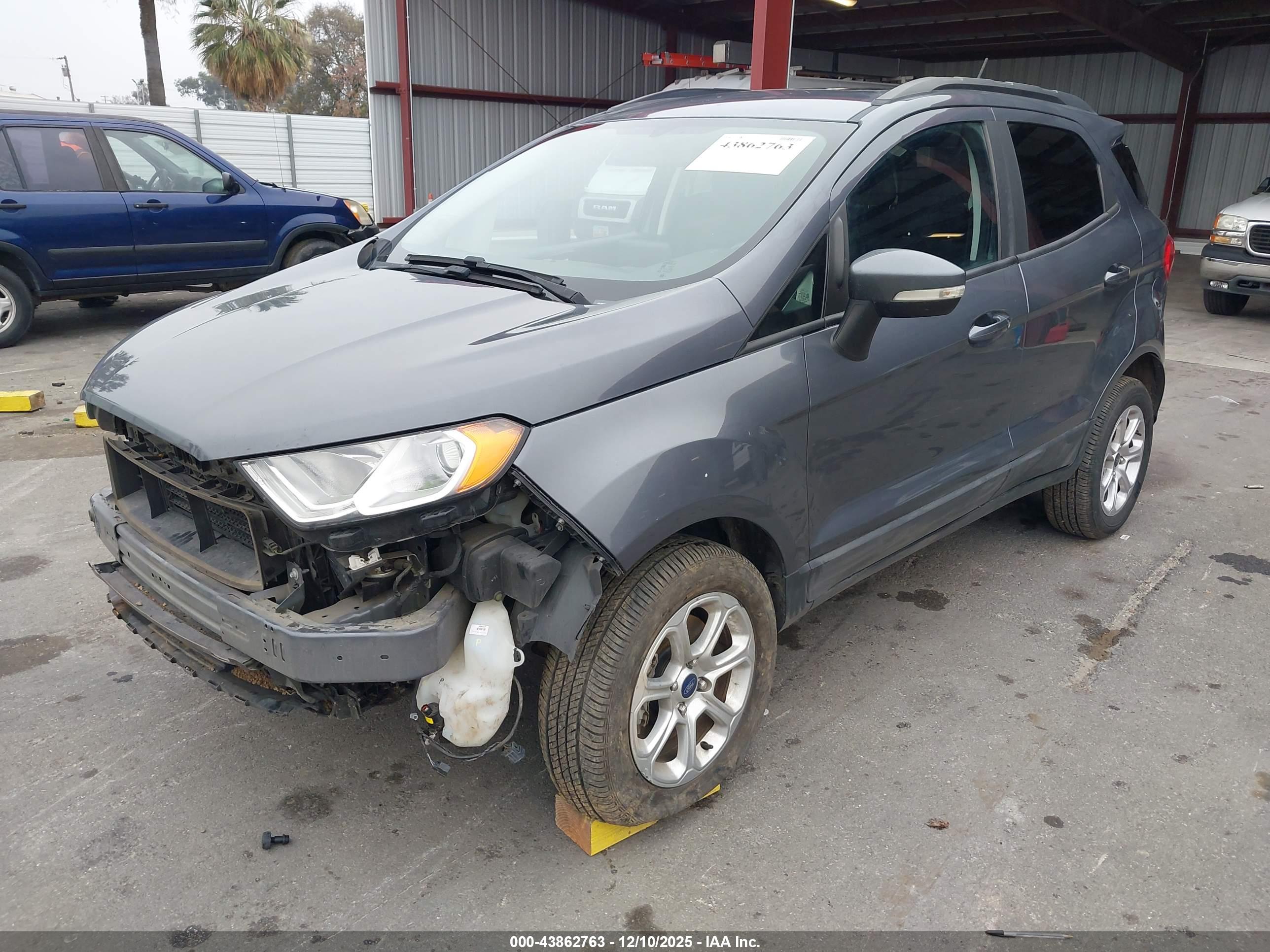 FORD ECOSPORT image 2