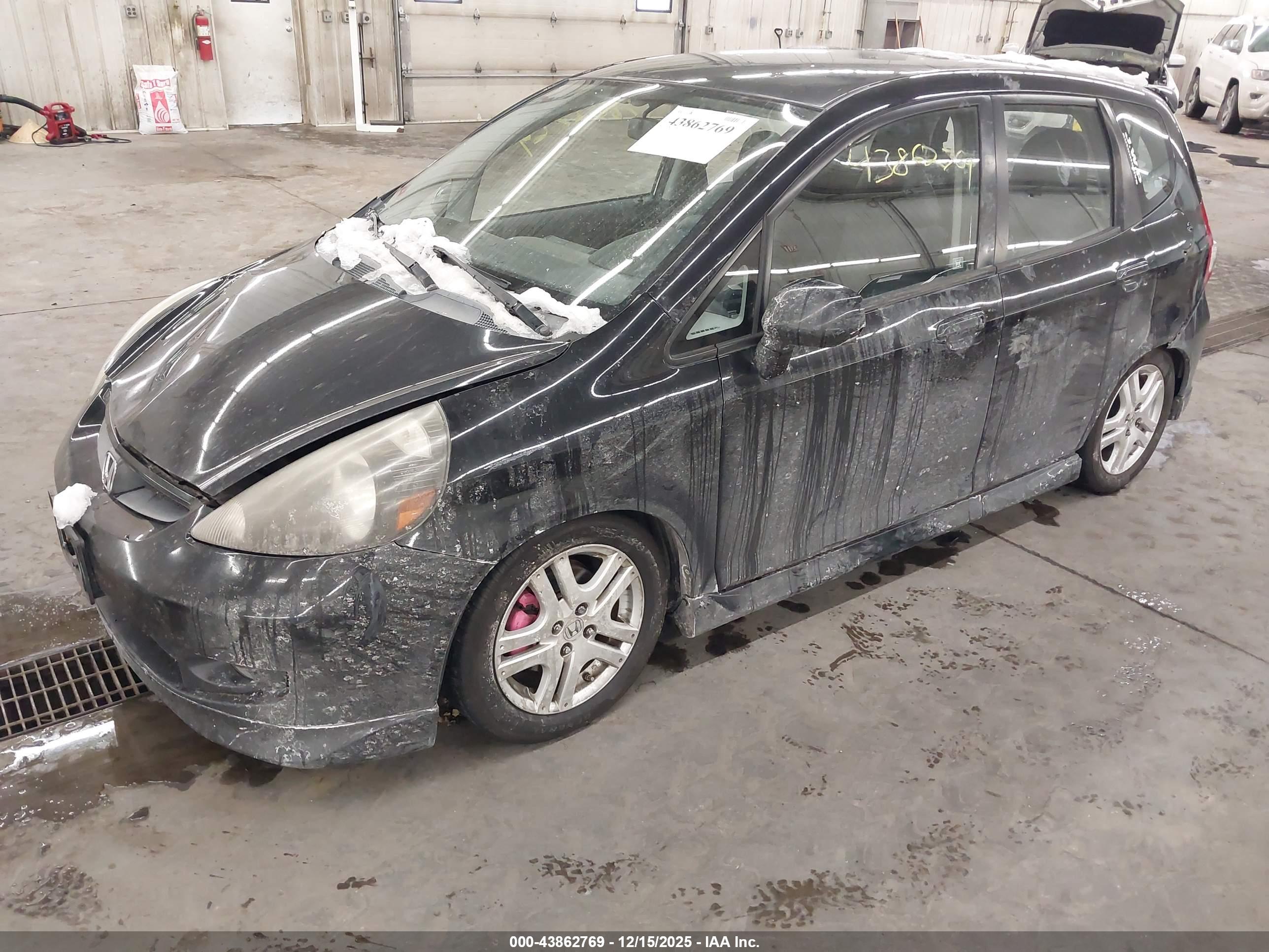 HONDA FIT image 2