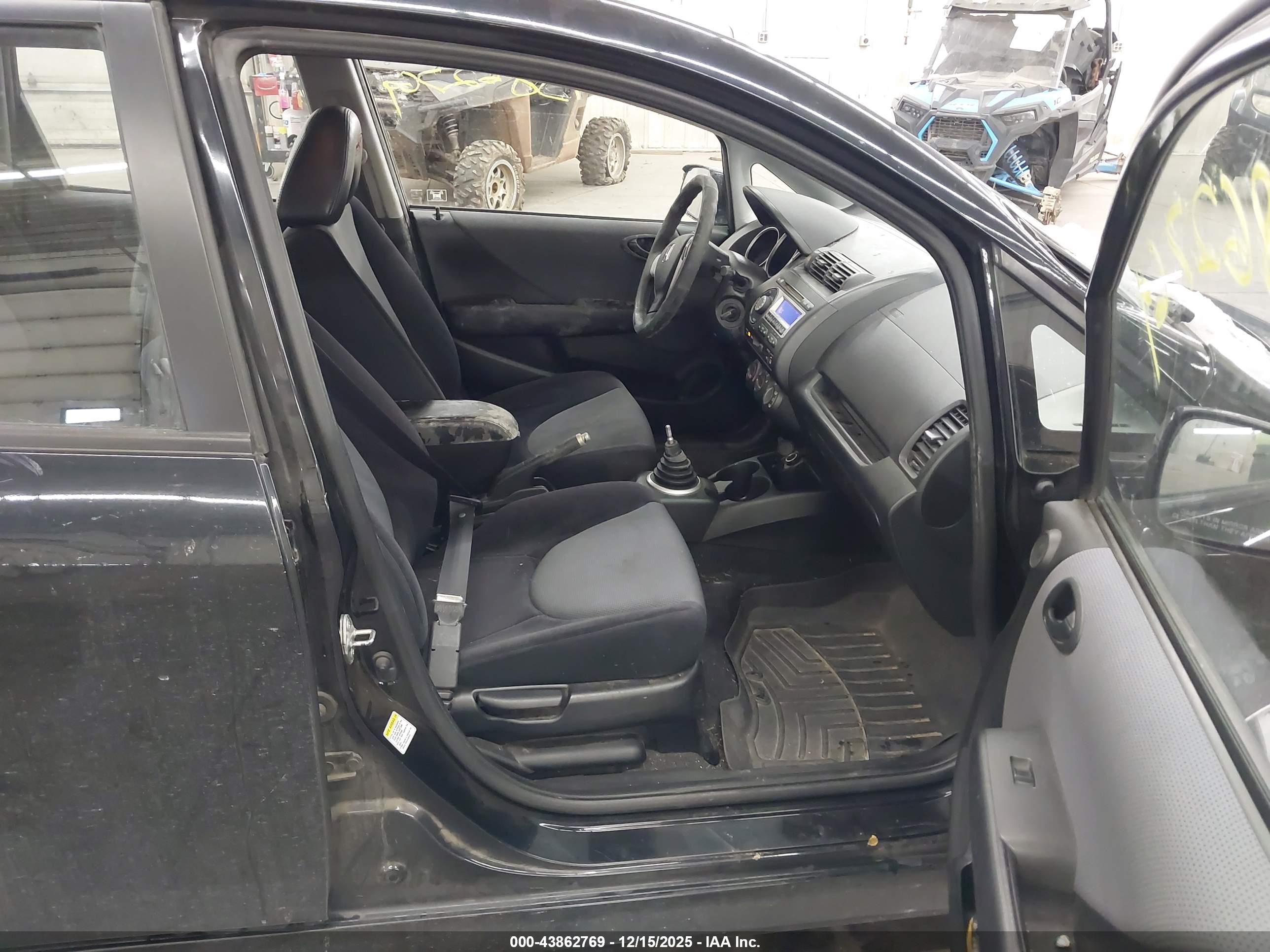 HONDA FIT image 5