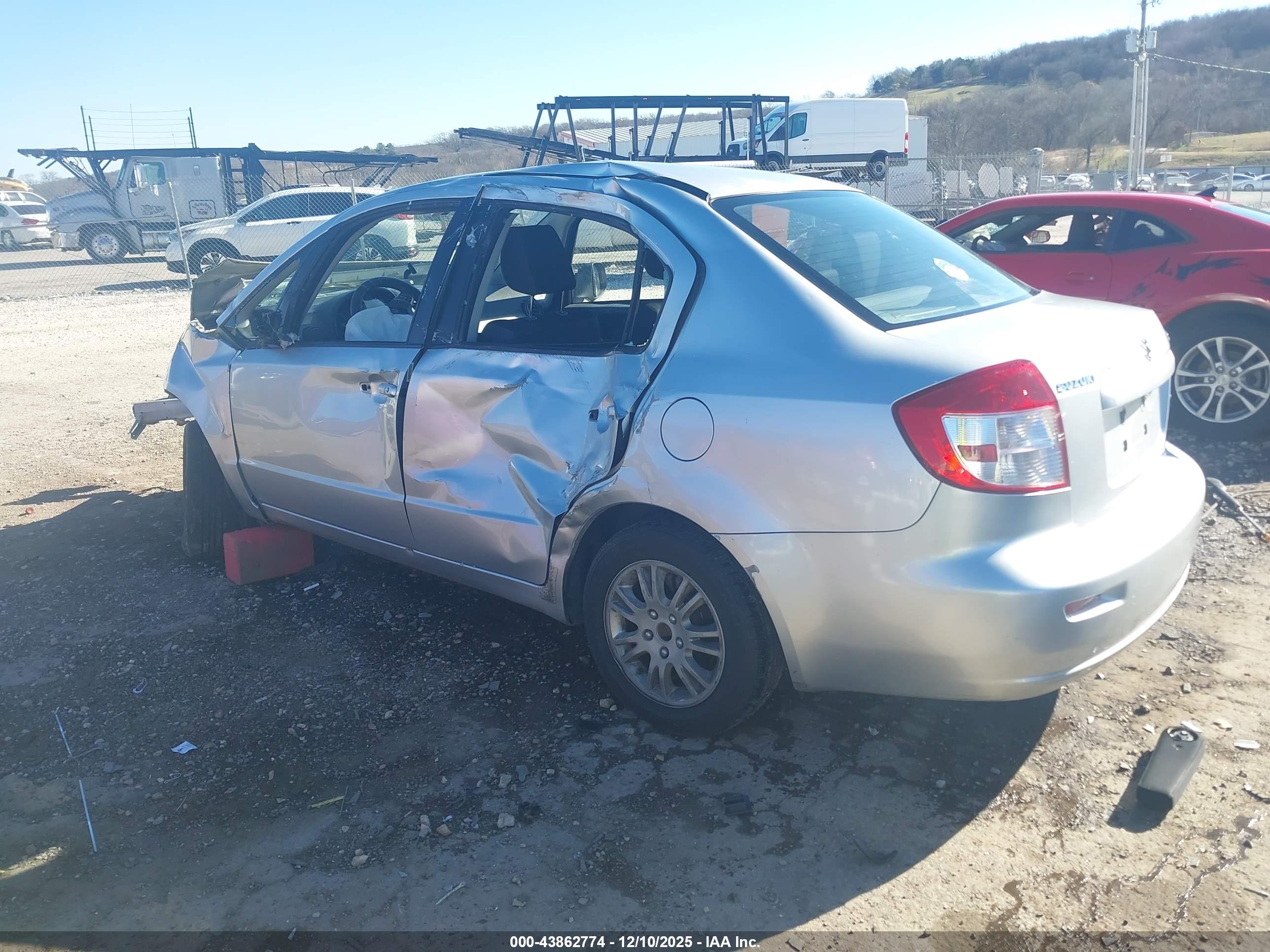 SUZUKI SX4 image 3