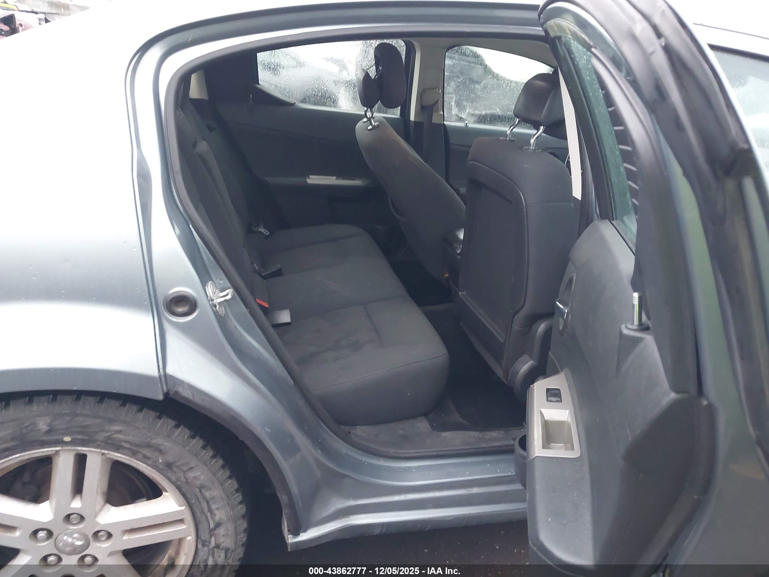 DODGE AVENGER image 8