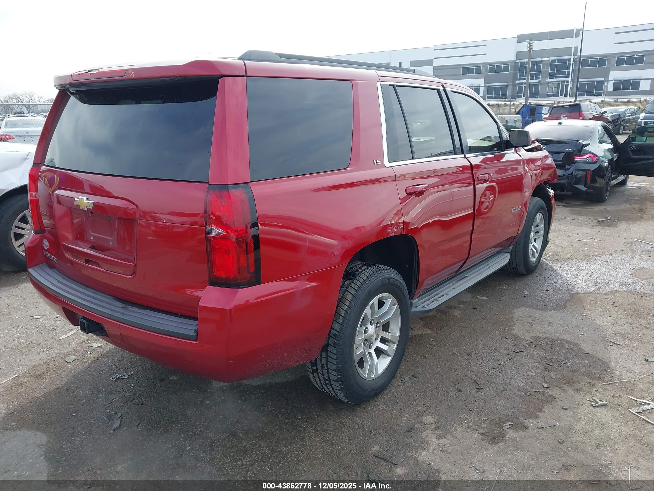 CHEVROLET TAHOE image 4