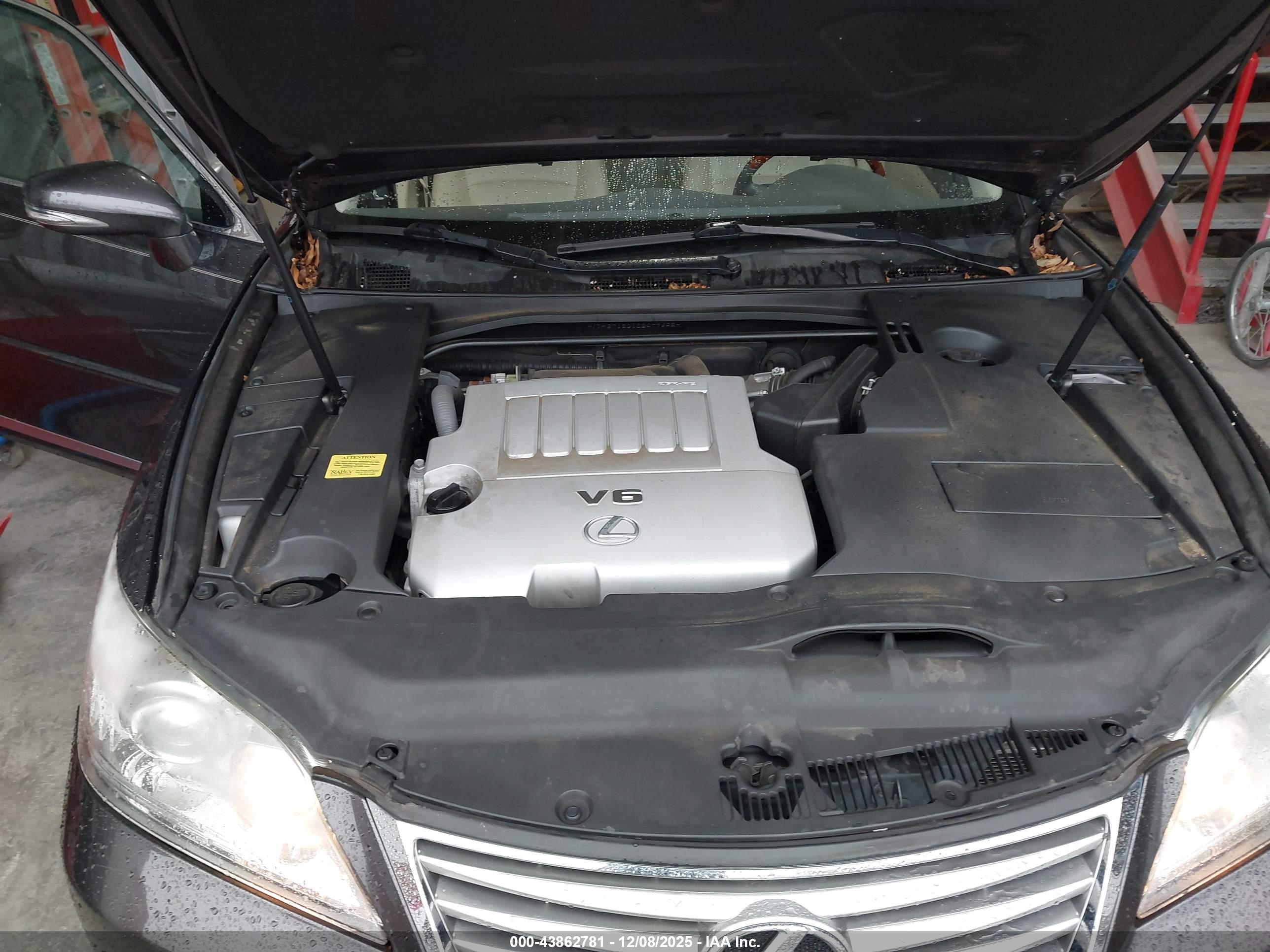 LEXUS ES image 10