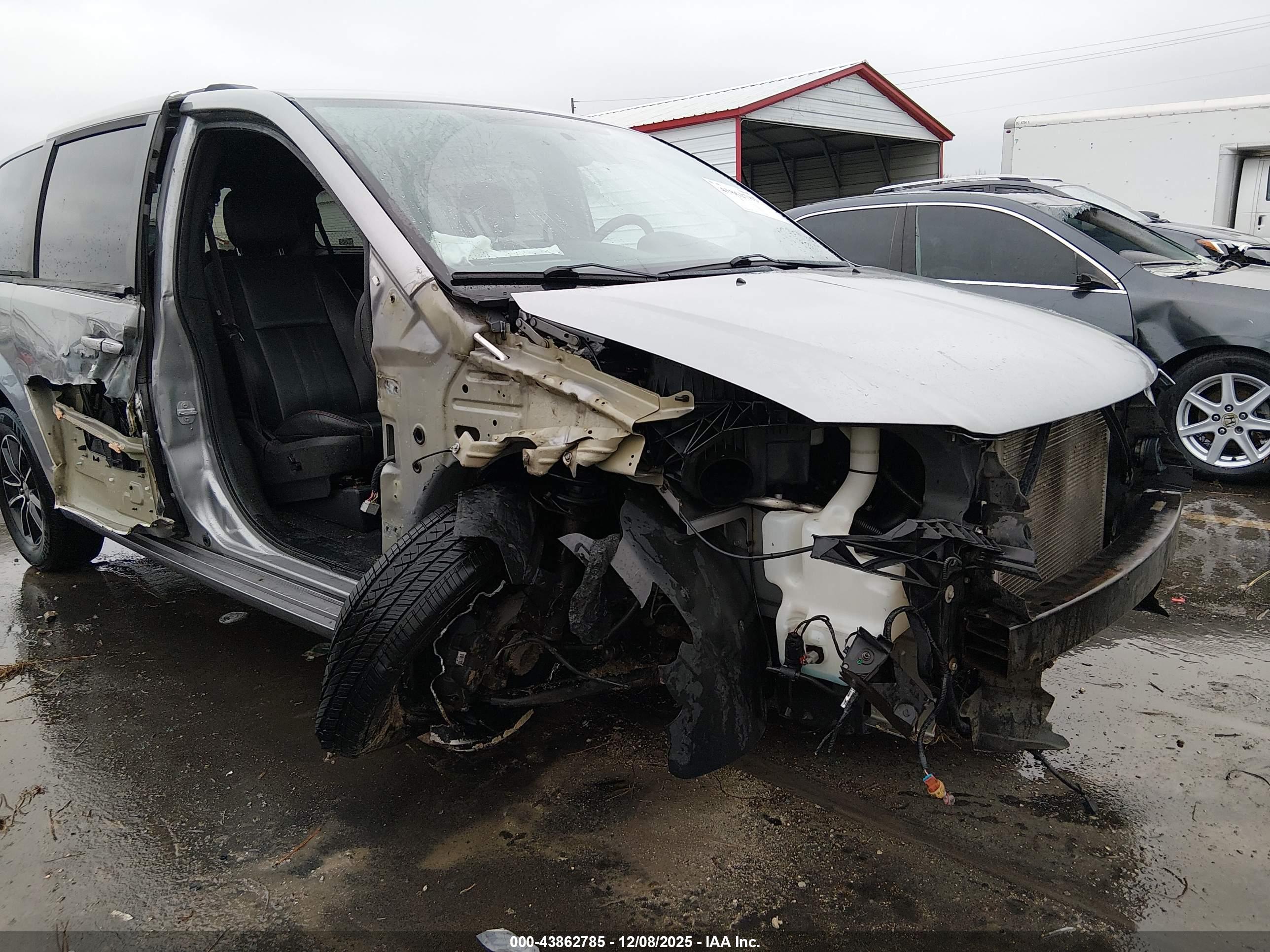 DODGE GRAND image 6