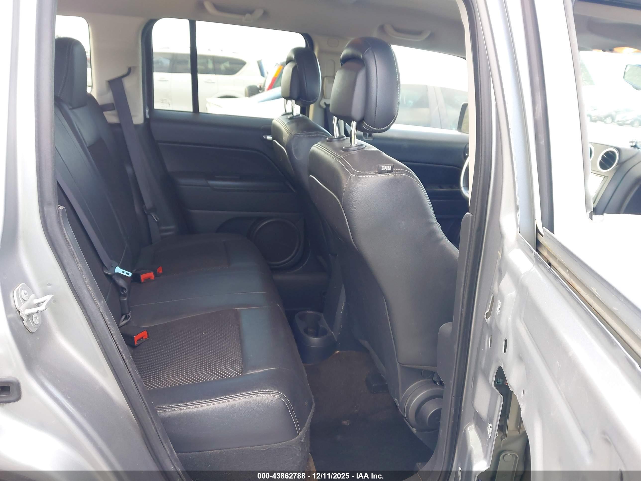 JEEP PATRIOT image 8