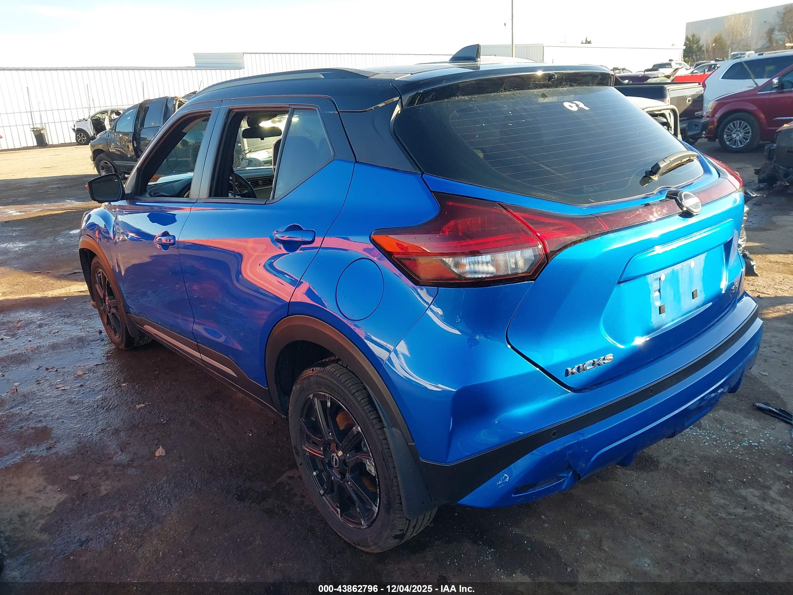 NISSAN KICKS image 3