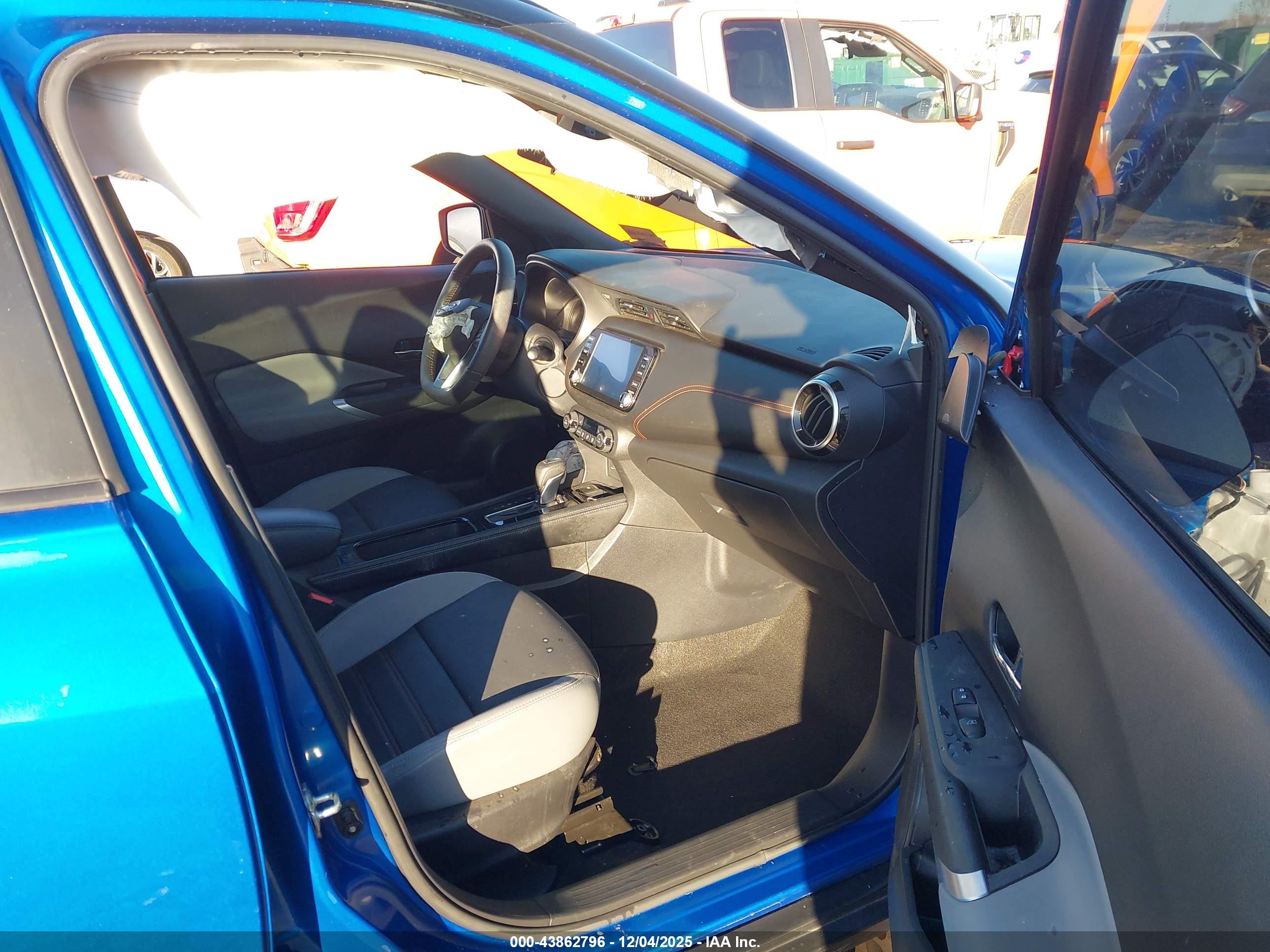 NISSAN KICKS image 5