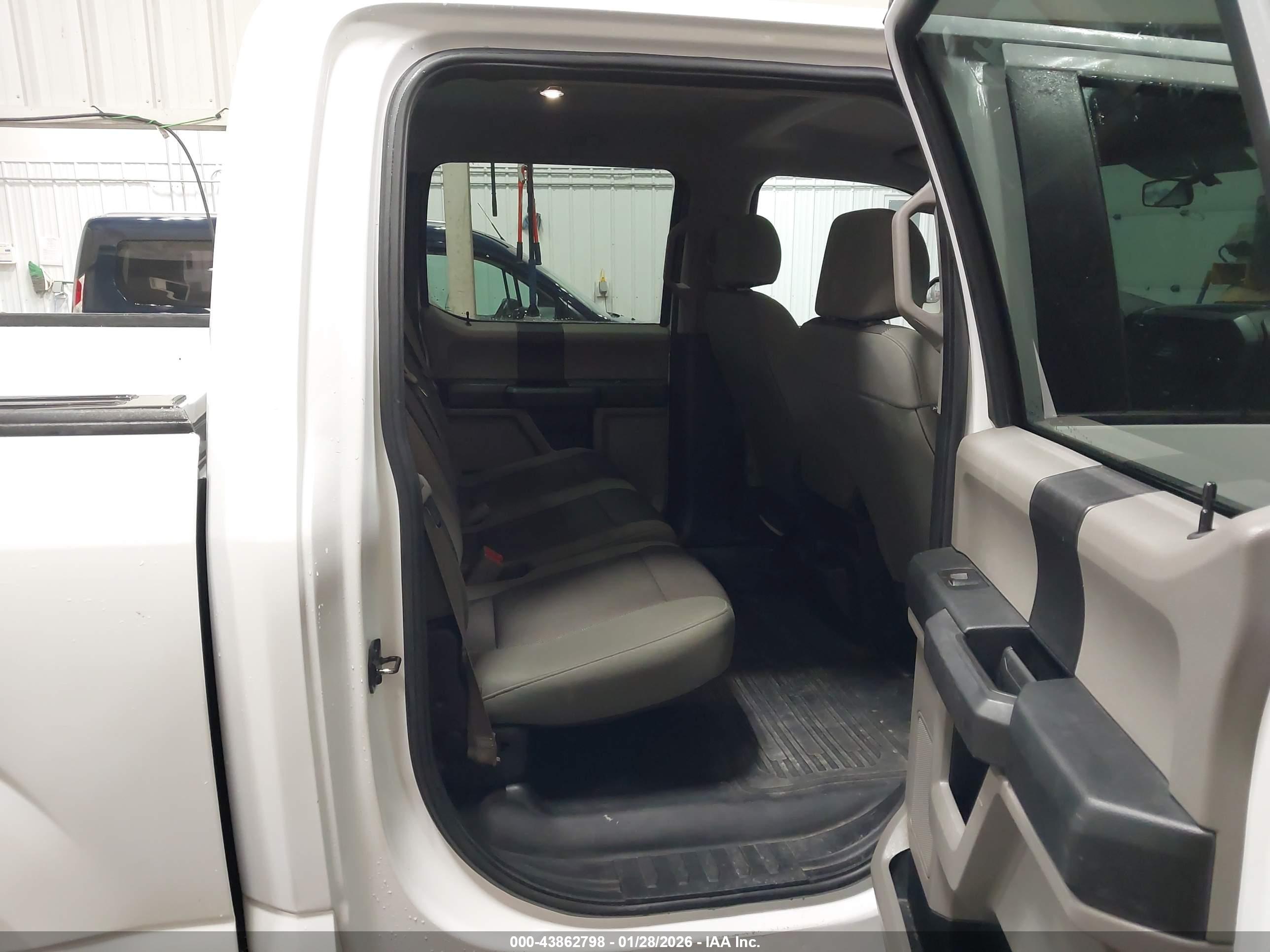 FORD F-150 image 8