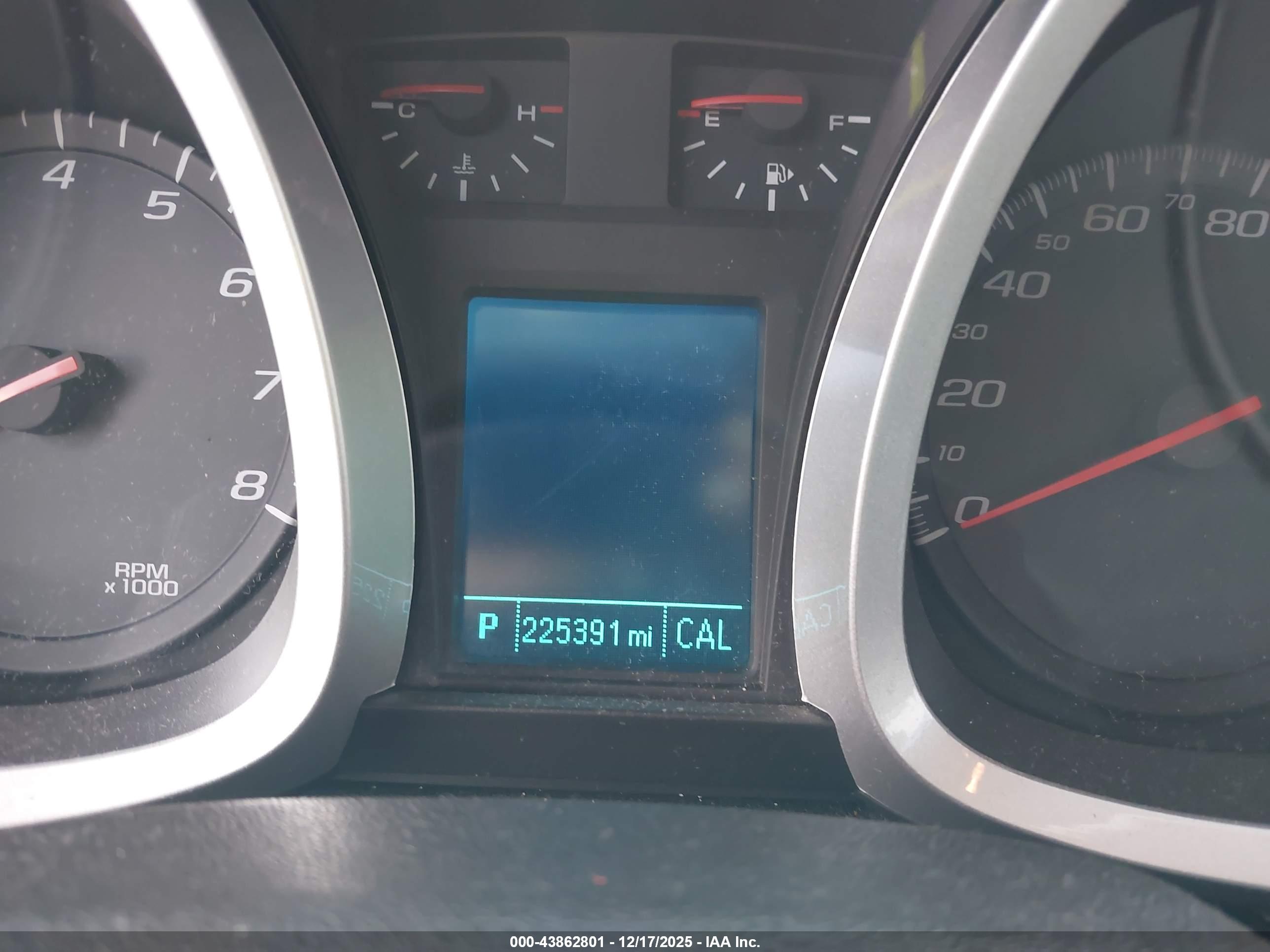 CHEVROLET EQUINOX image 7