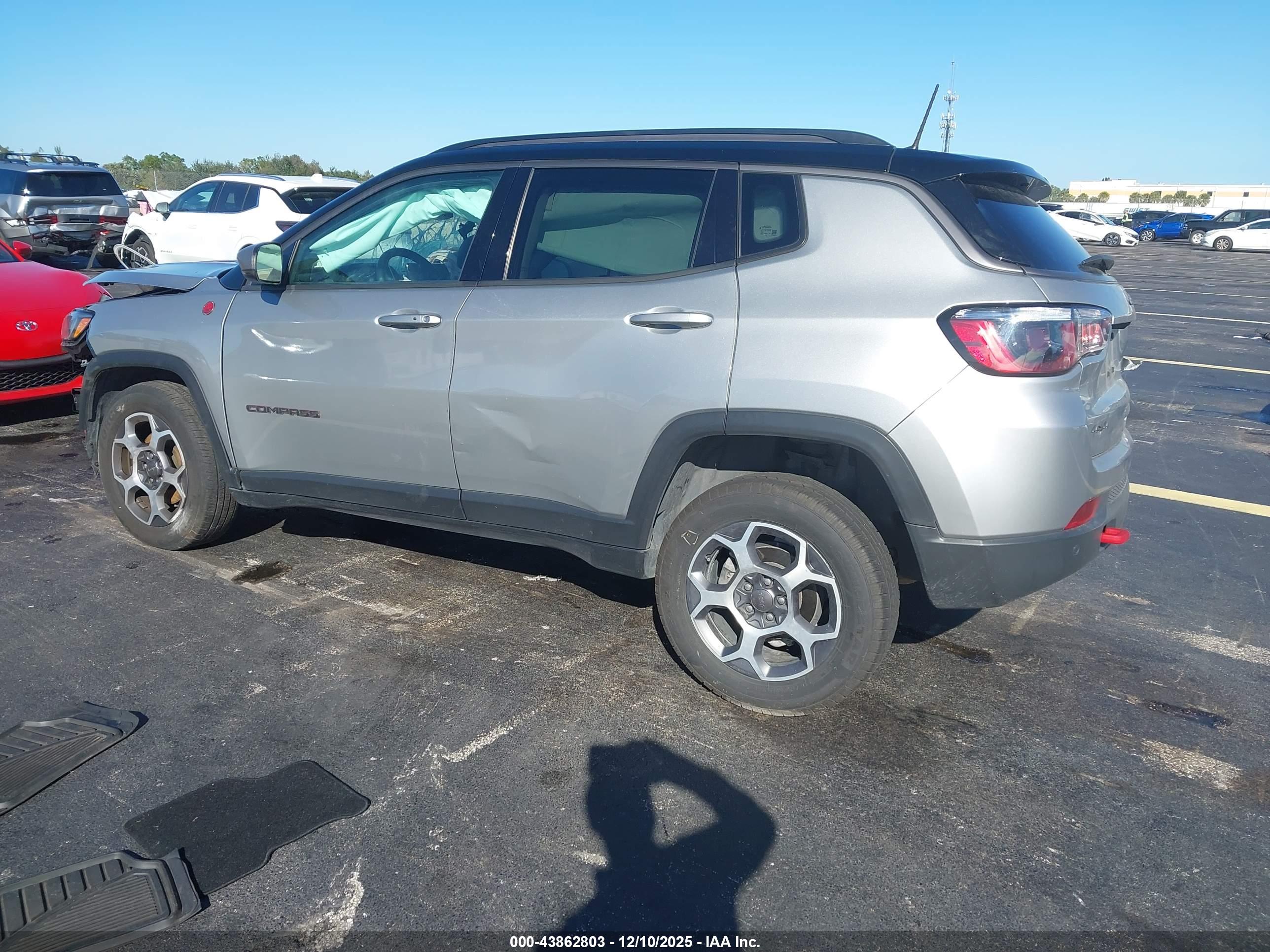 JEEP COMPASS image 3