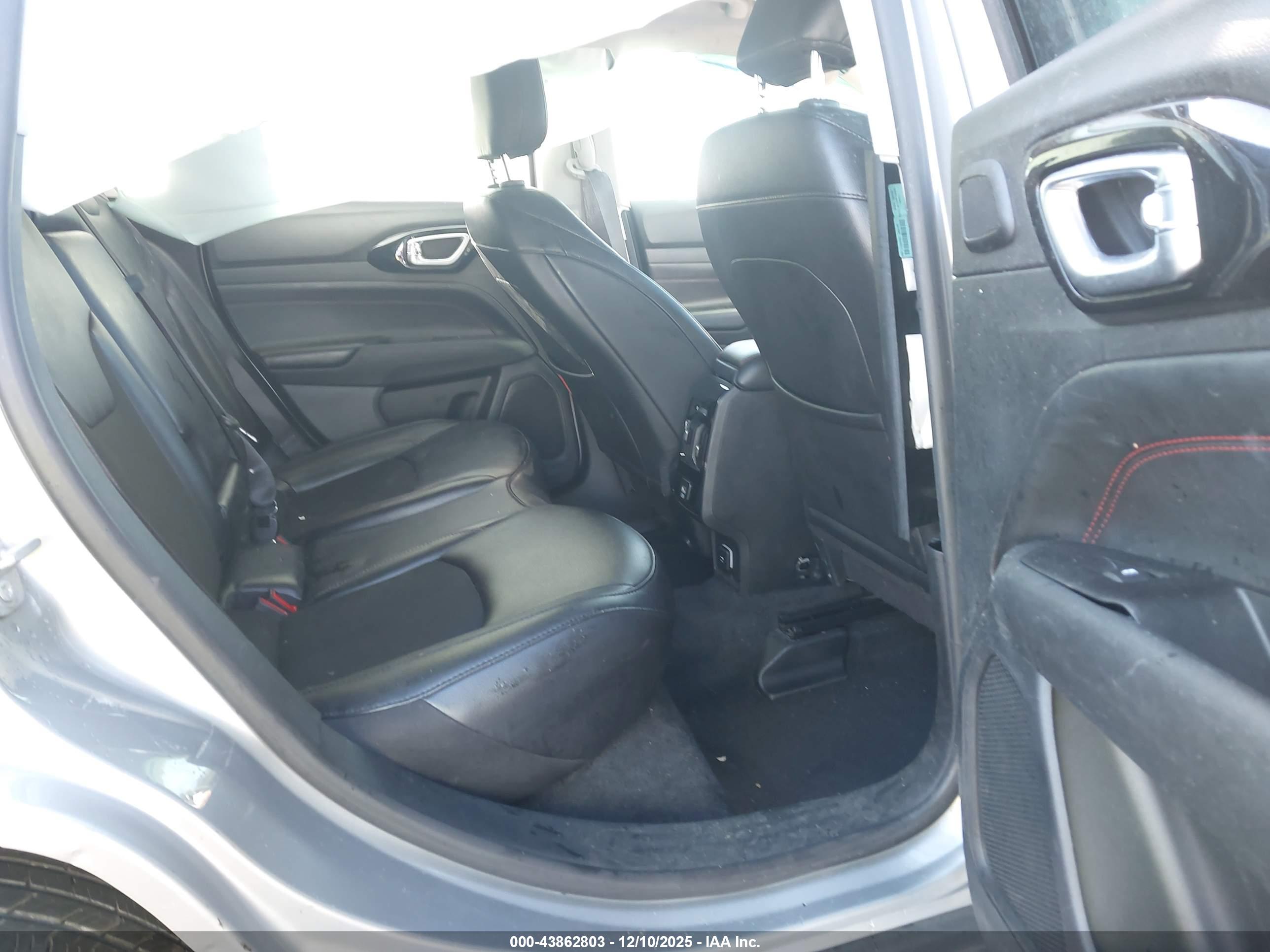 JEEP COMPASS image 8