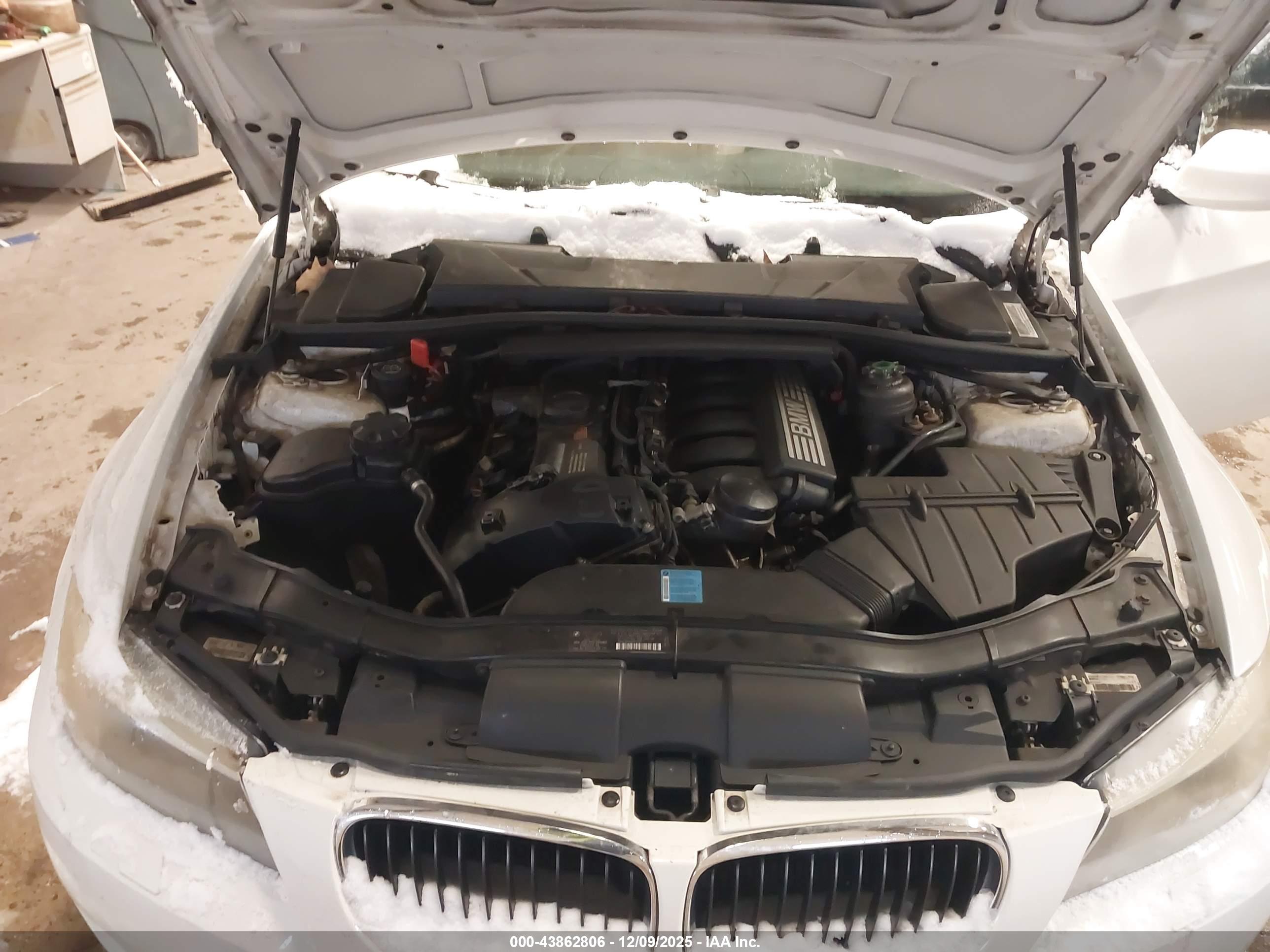 BMW 328I image 10