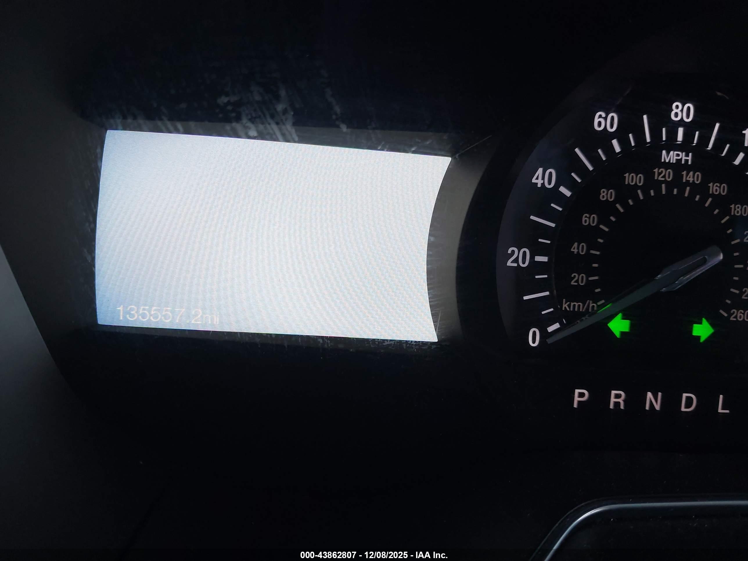 FORD FUSION image 7