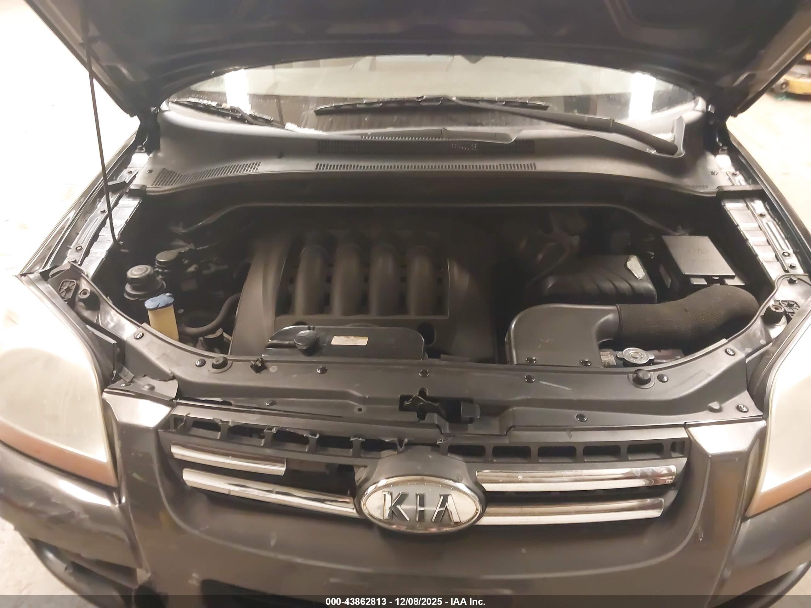 KIA SPORTAGE image 10