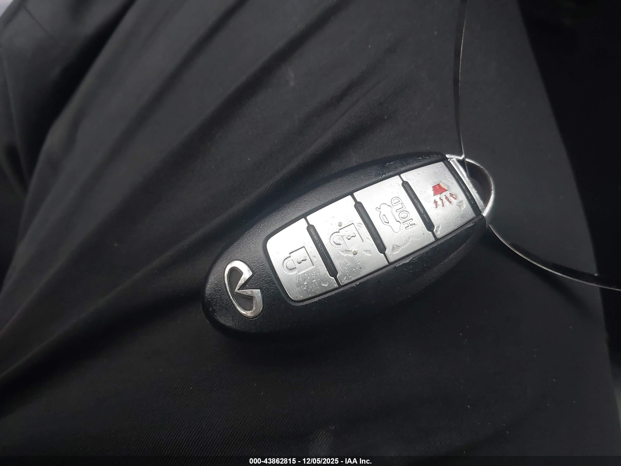 INFINITI Q50 image 11