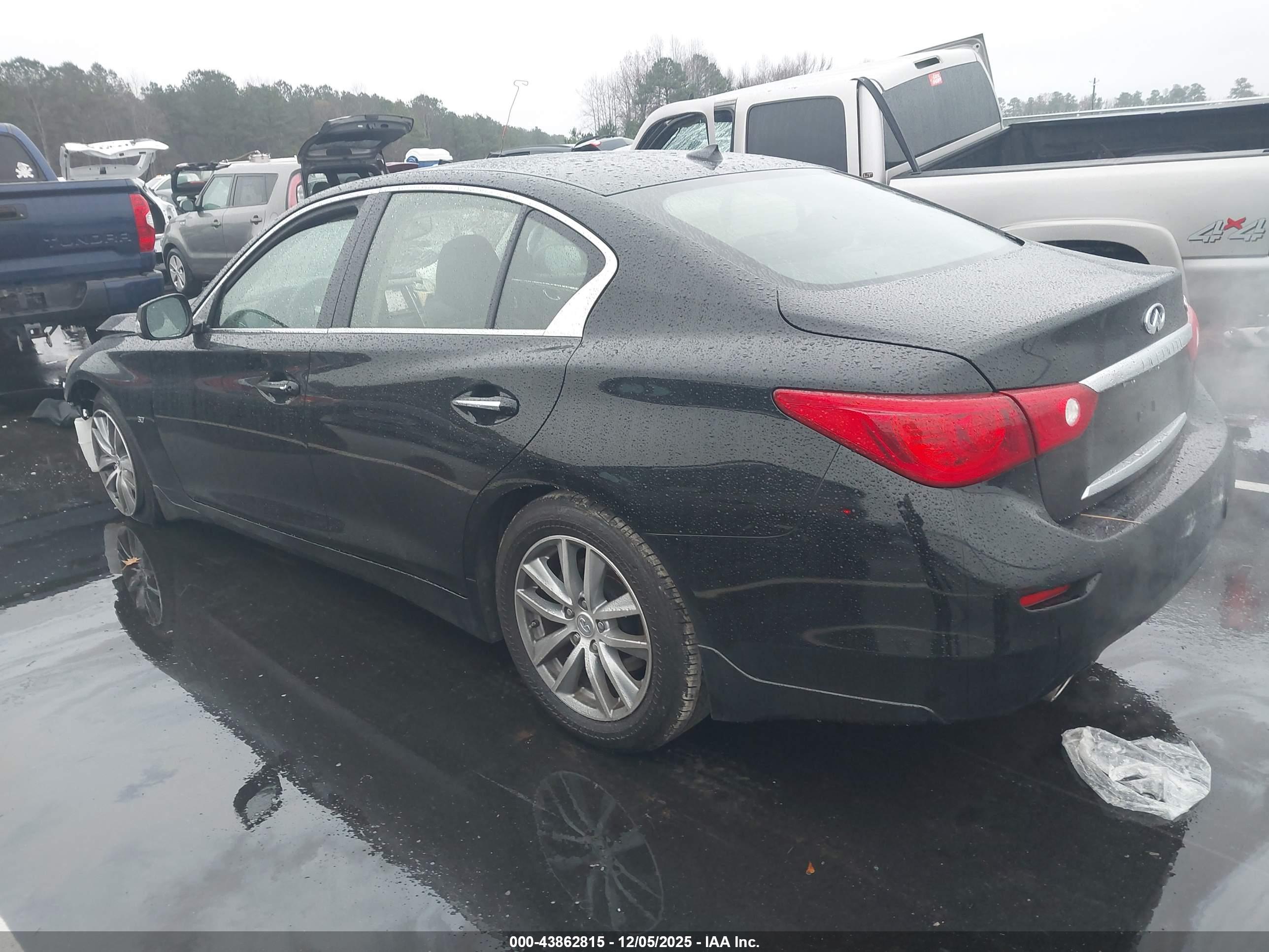 INFINITI Q50 image 3