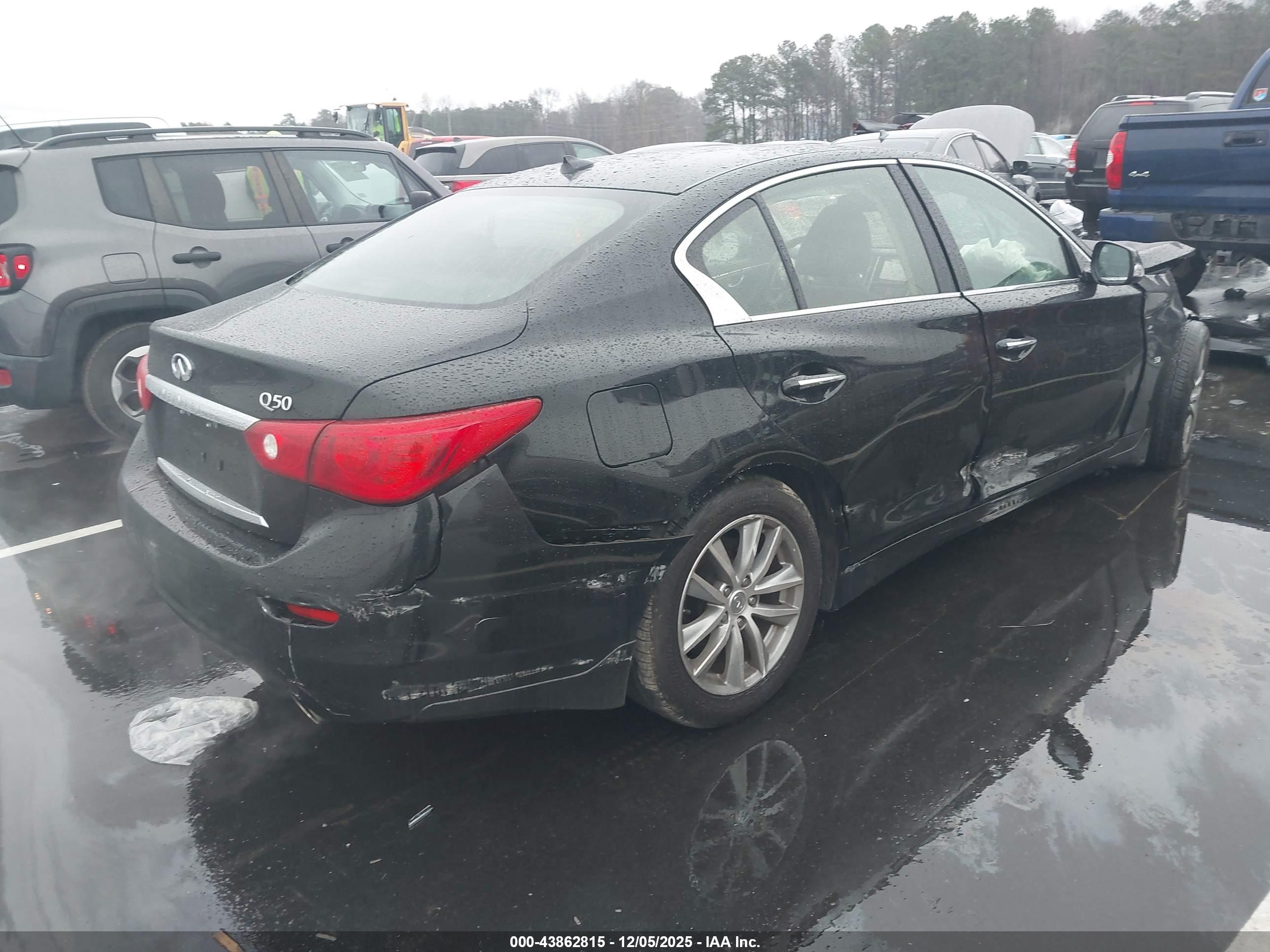 INFINITI Q50 image 4