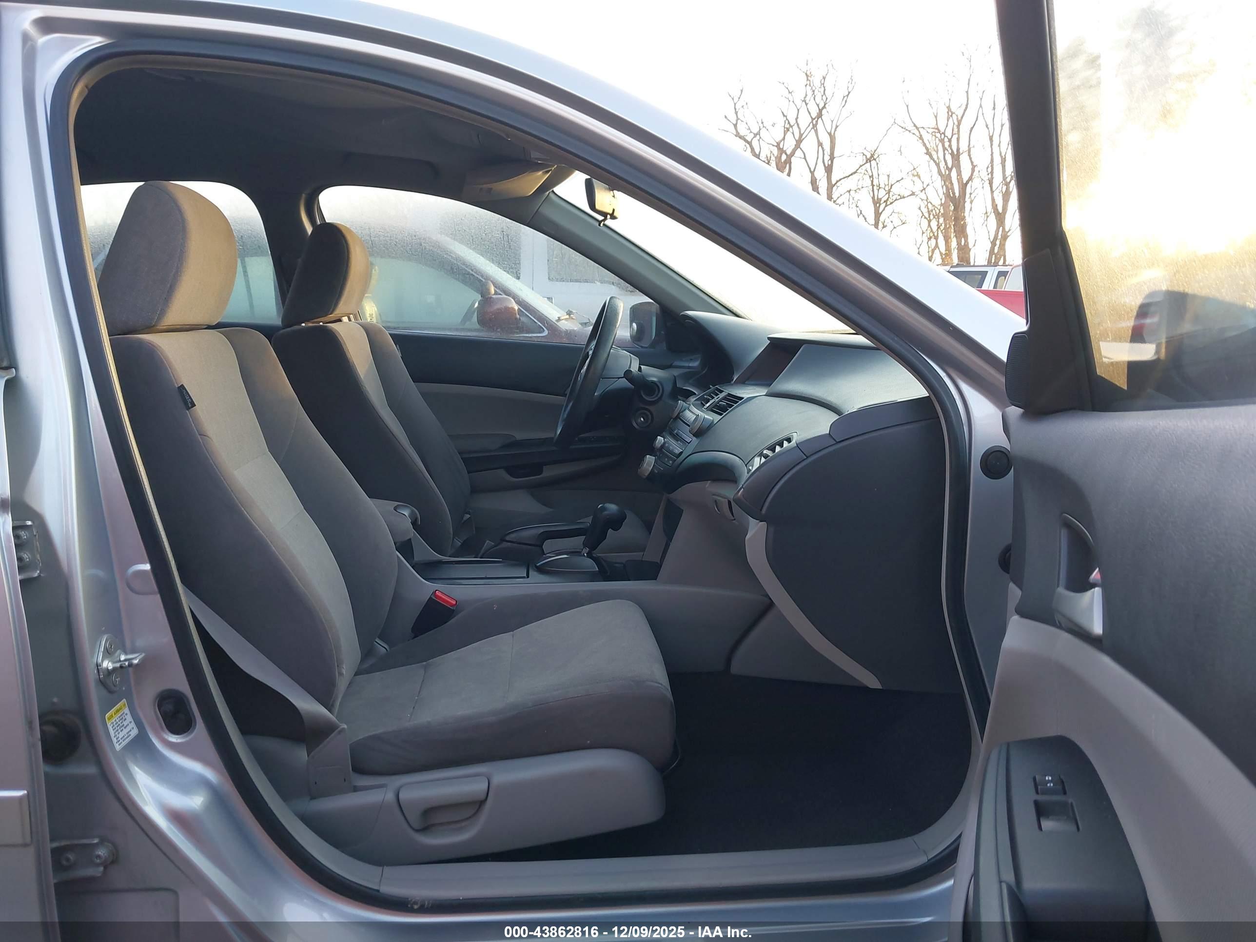 HONDA ACCORD image 5