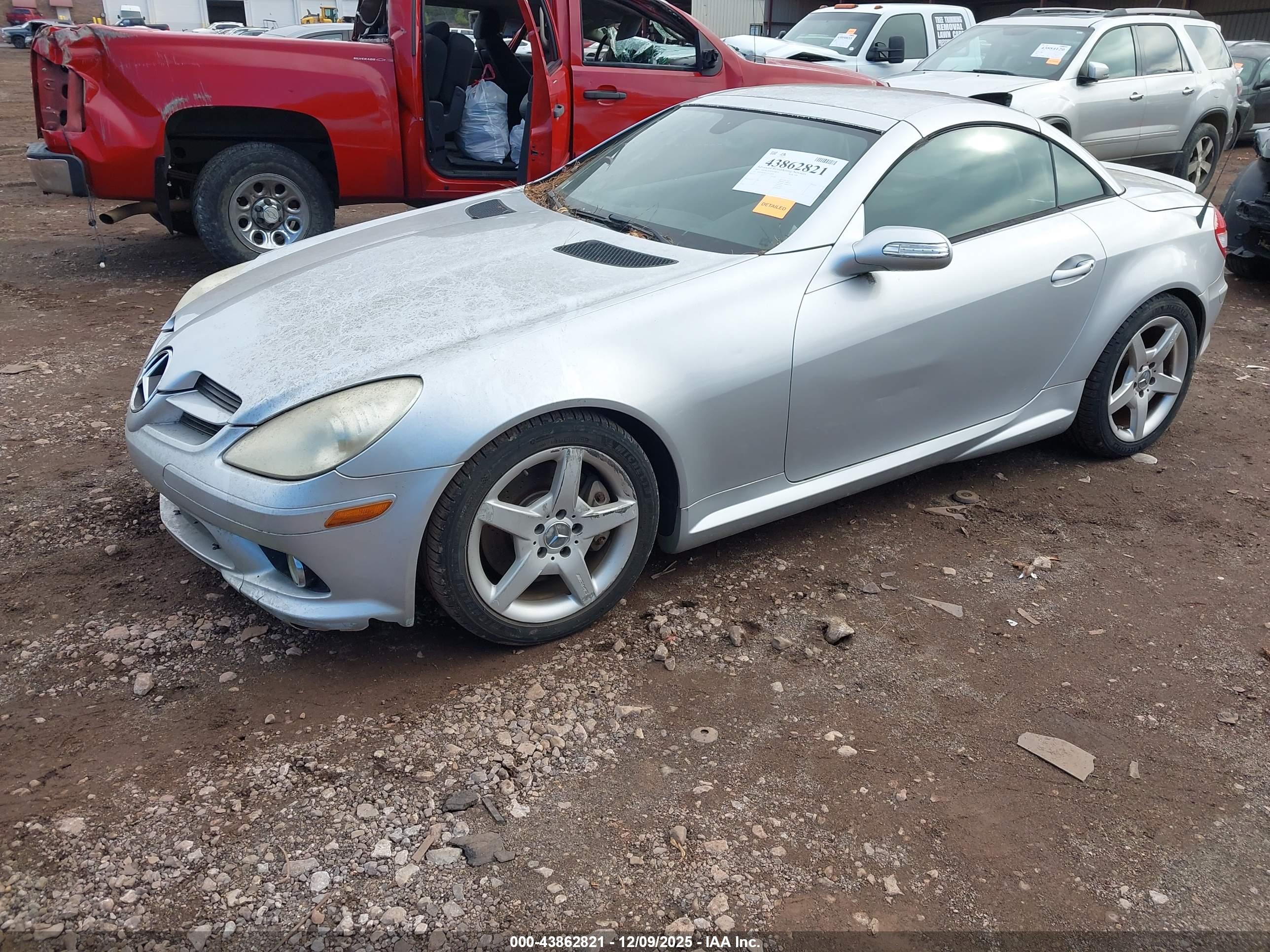 MERCEDES-BENZ SLK image 2