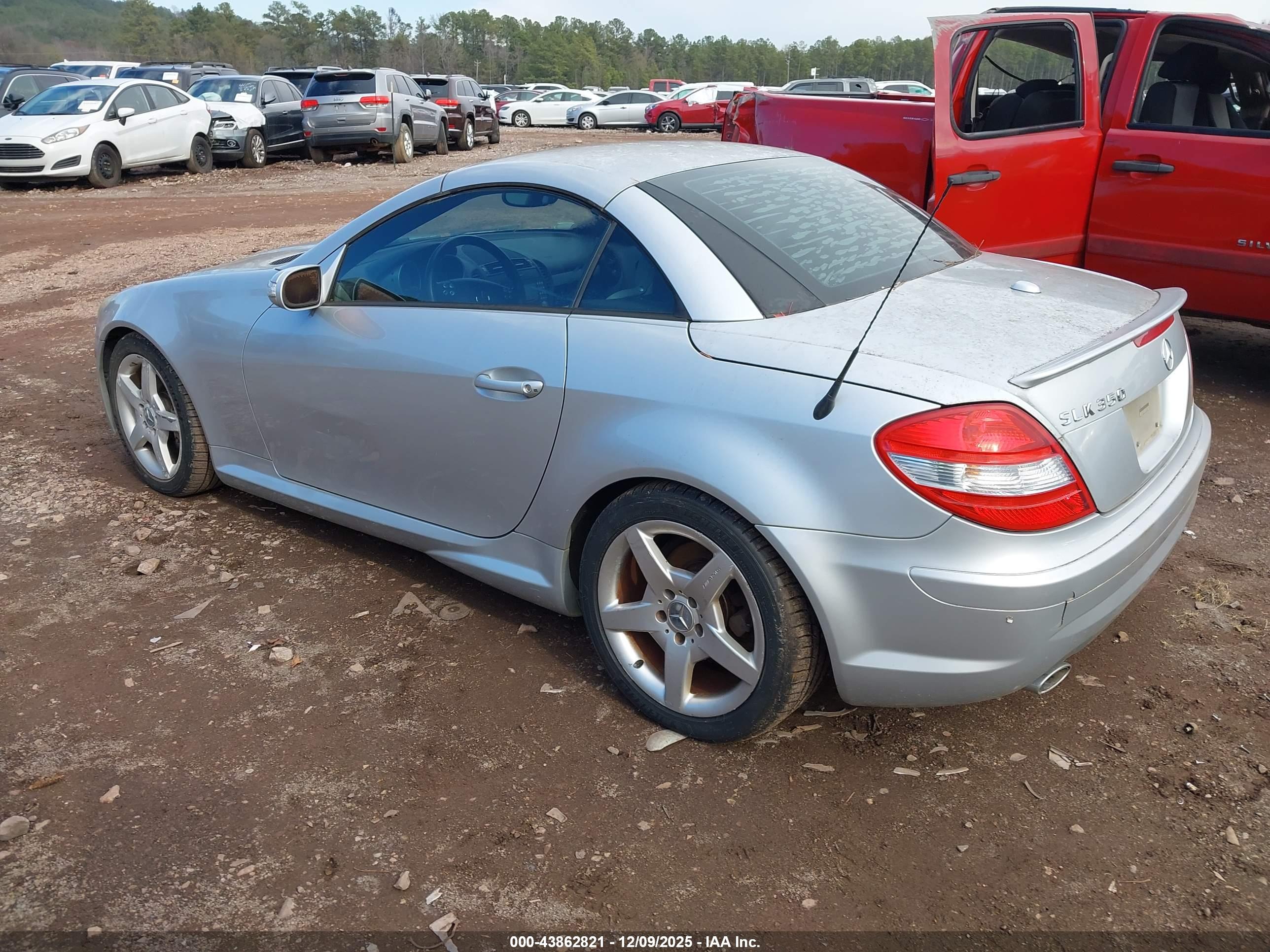 MERCEDES-BENZ SLK image 3
