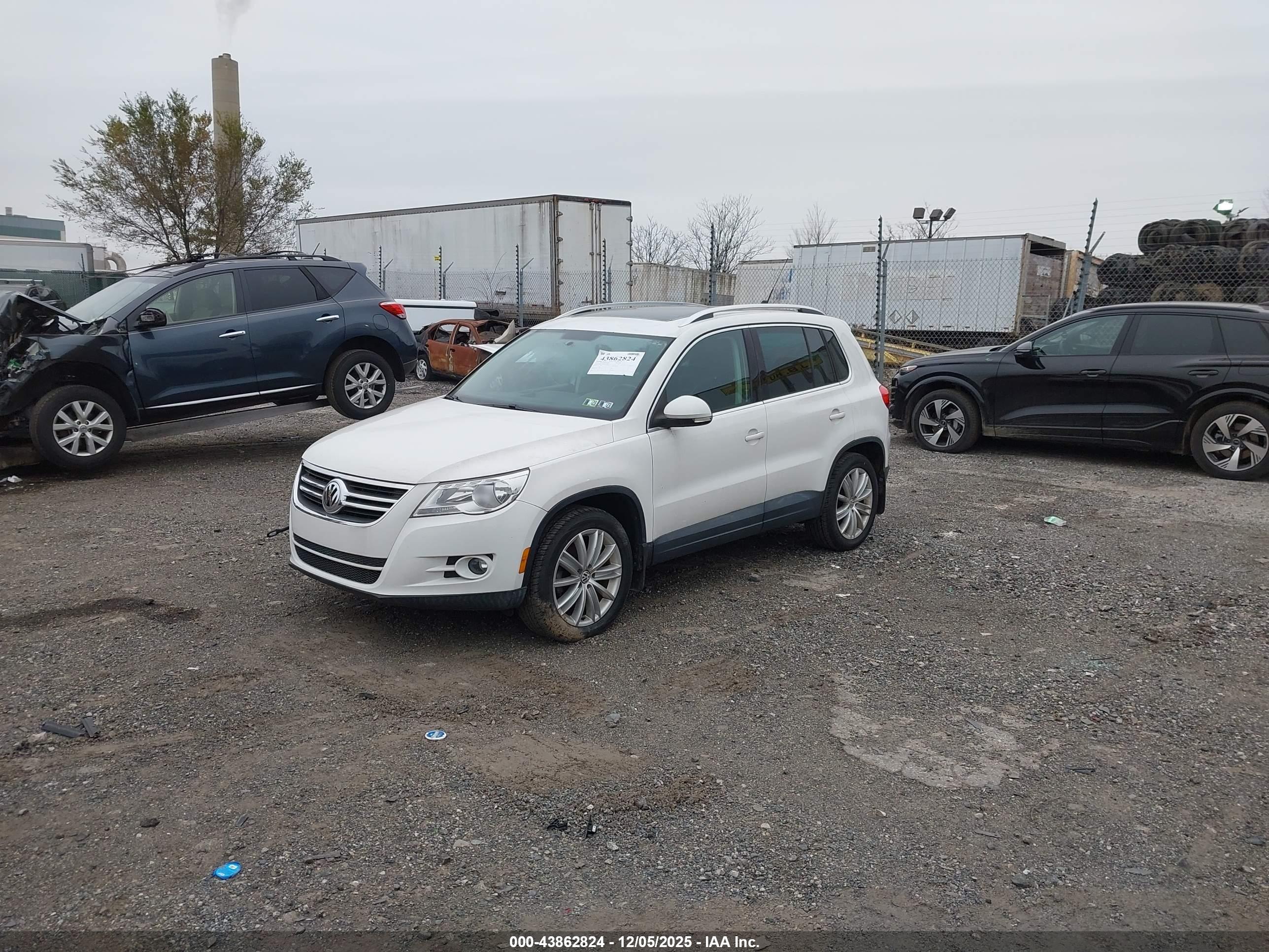 VOLKSWAGEN TIGUAN image 6