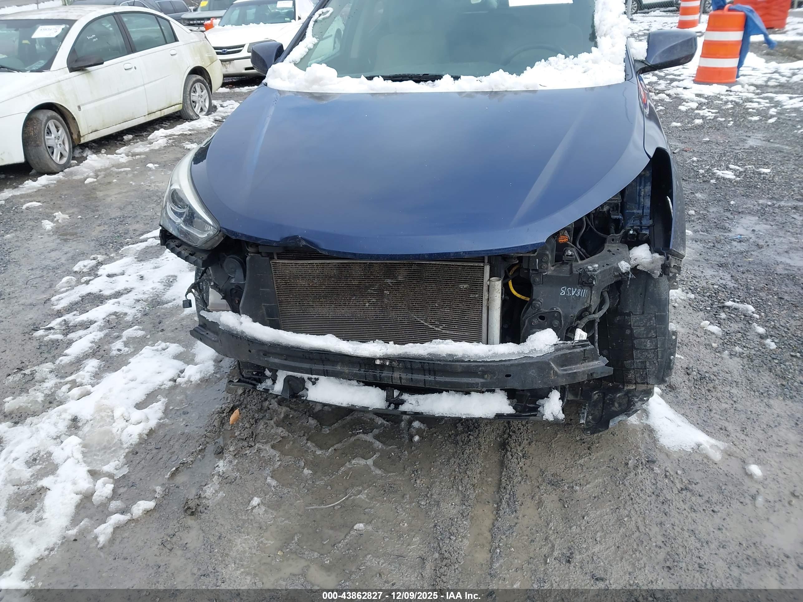 HYUNDAI SANTA image 6