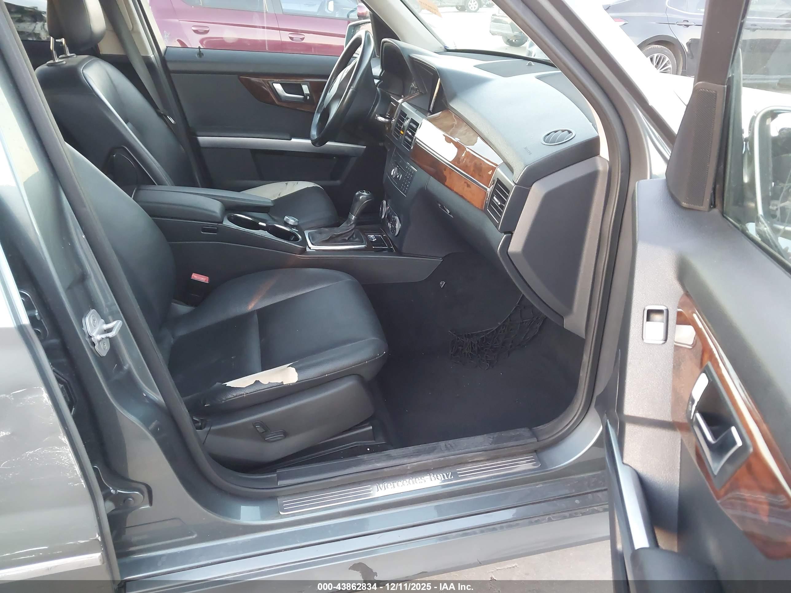 MERCEDES-BENZ GLK image 5
