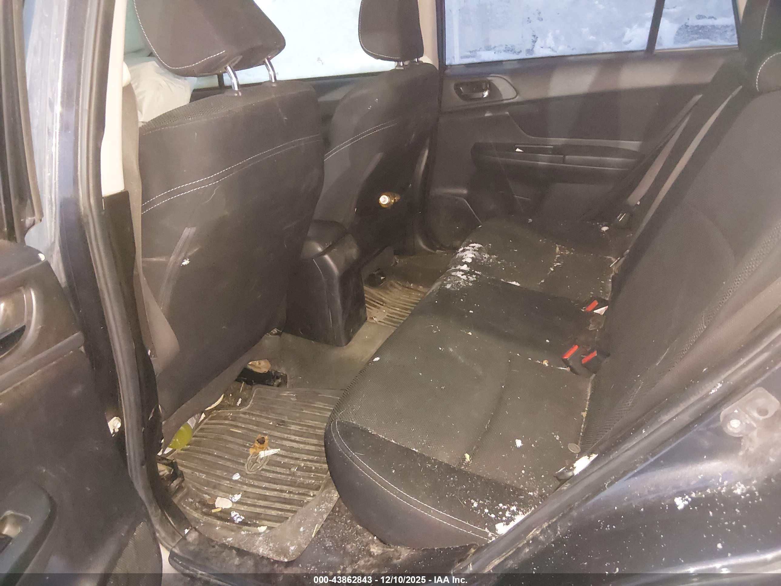 SUBARU XV image 8