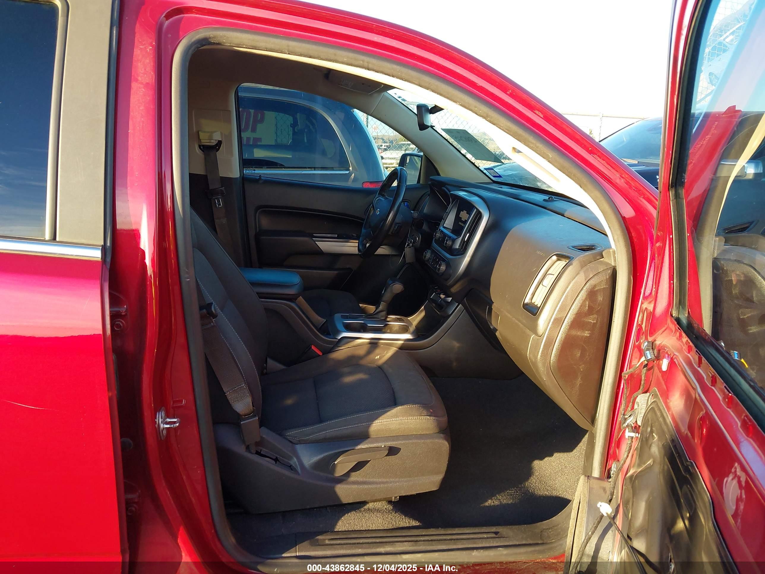 CHEVROLET COLORADO image 5
