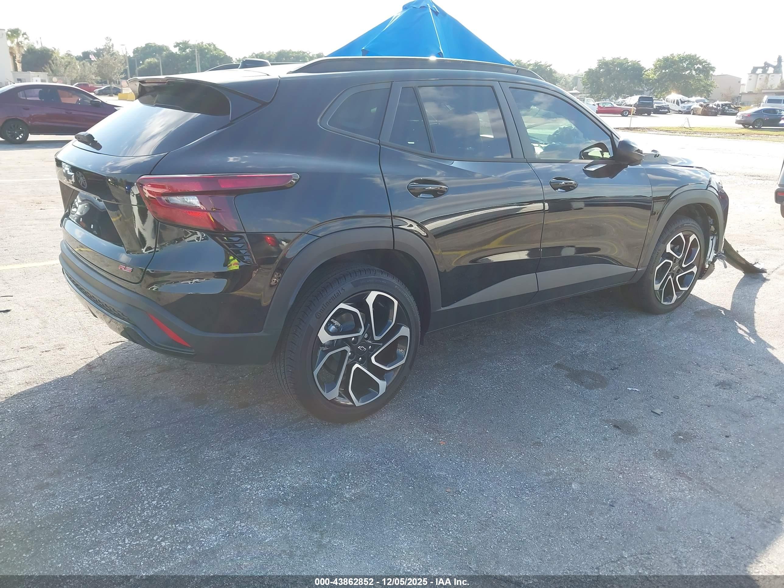 CHEVROLET TRAX image 4