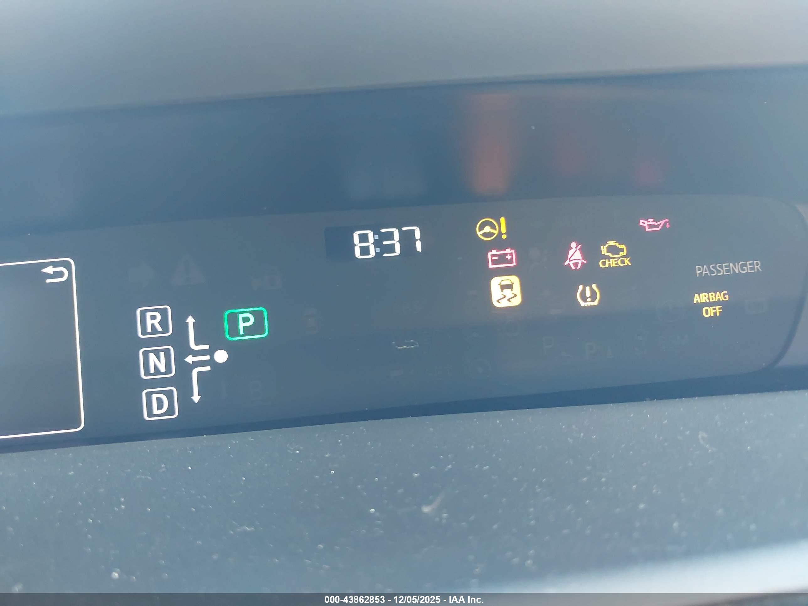 TOYOTA PRIUS image 7