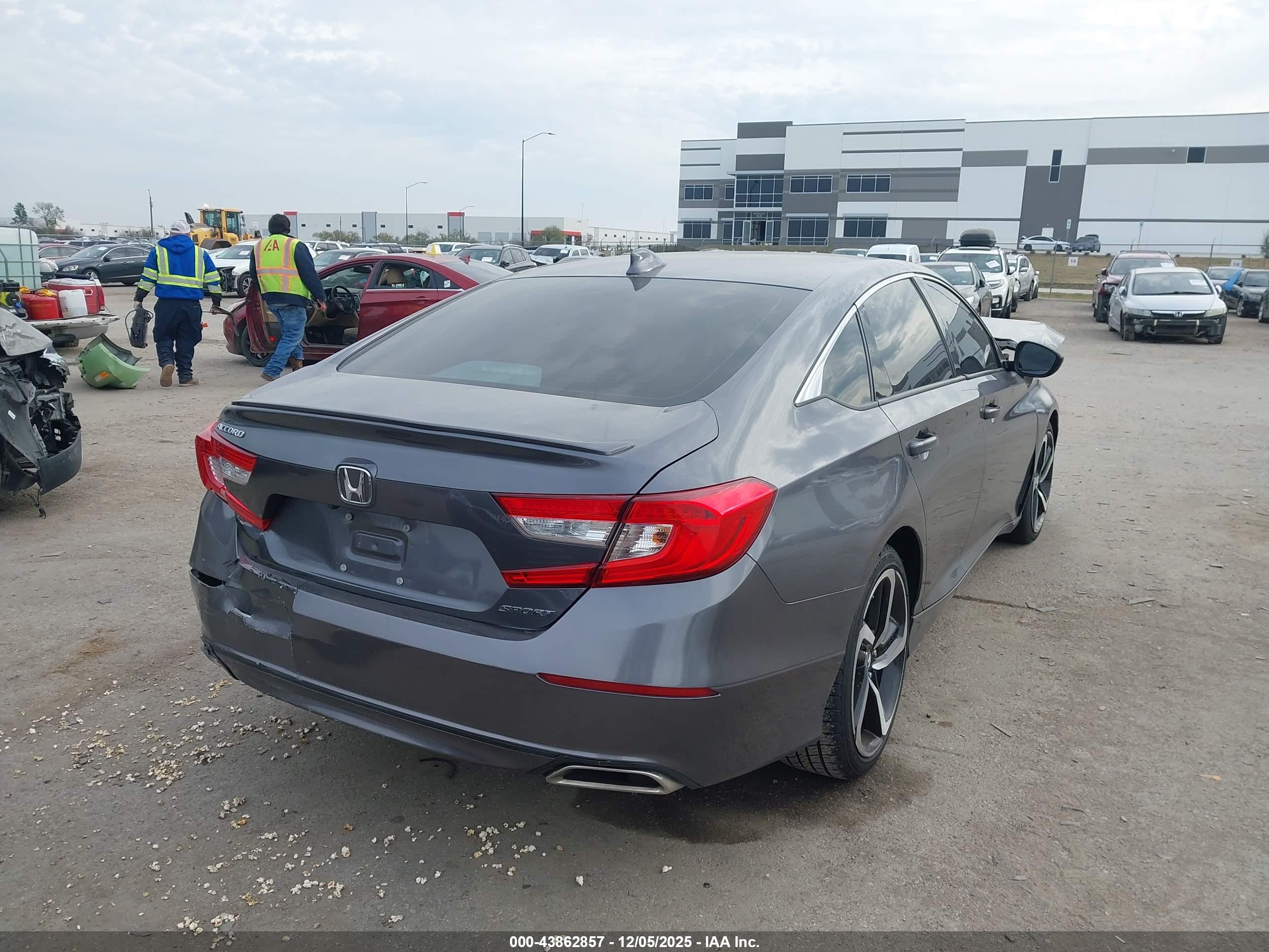 HONDA ACCORD image 4