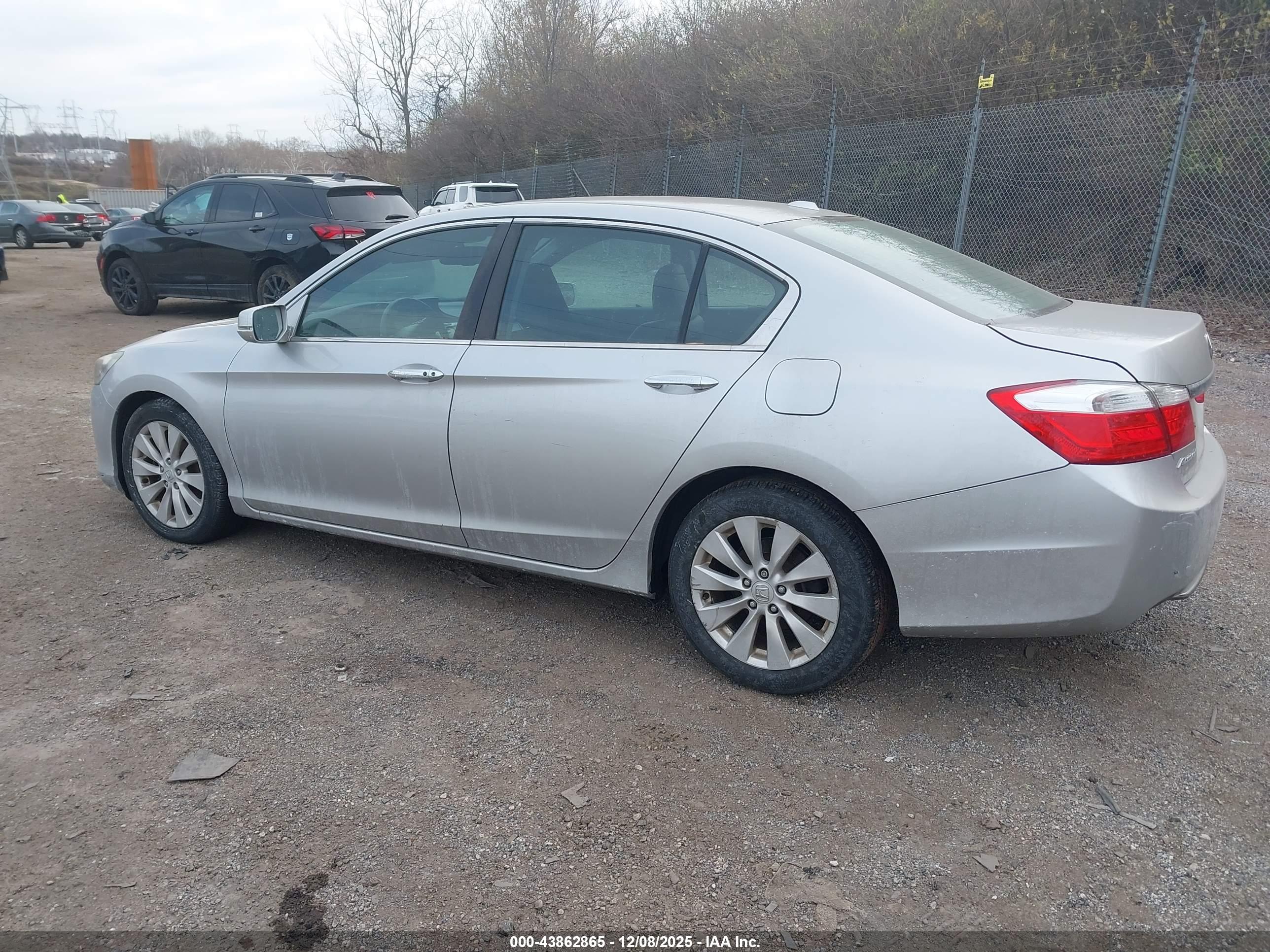 HONDA ACCORD image 3