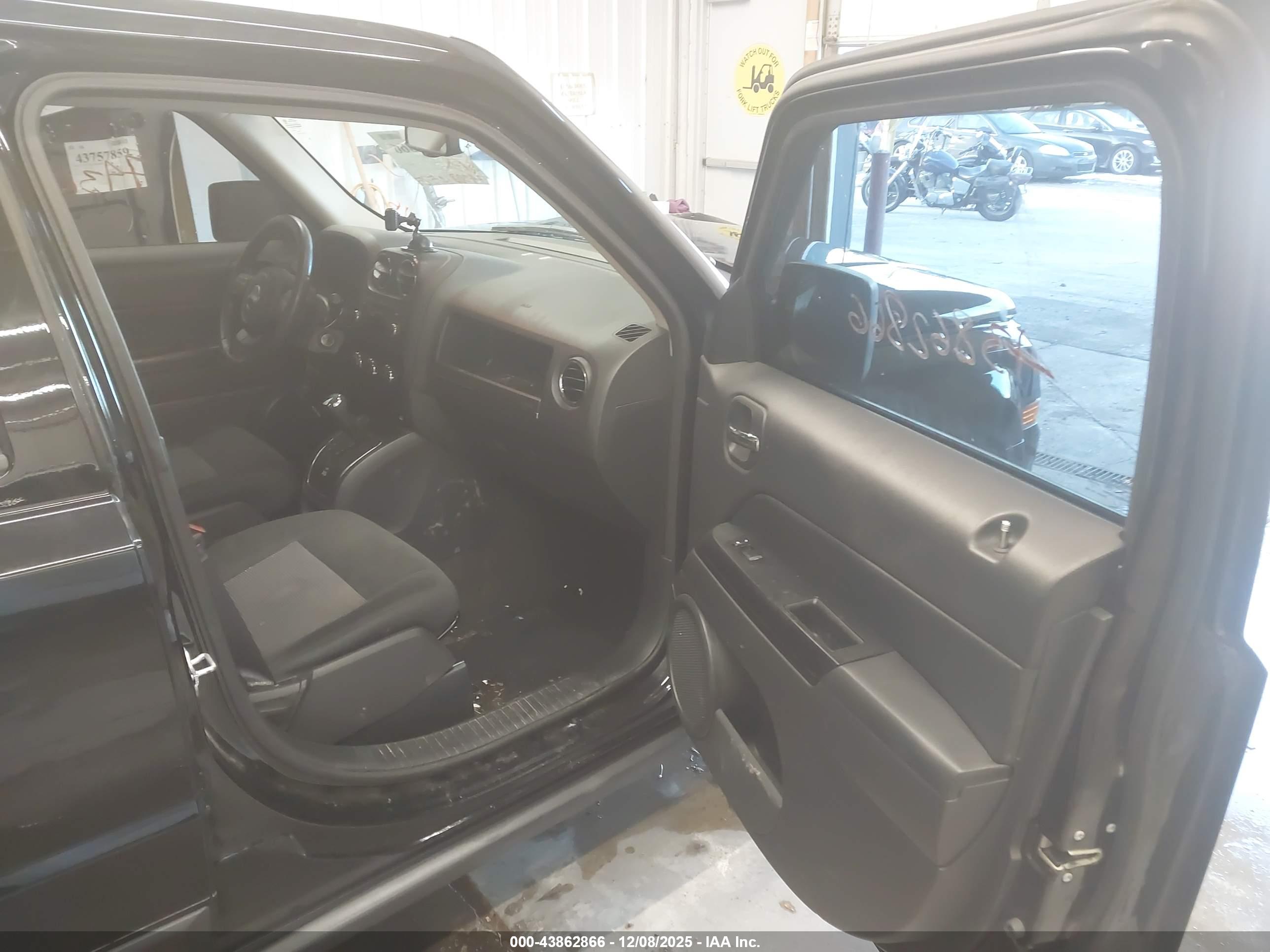 JEEP PATRIOT image 5