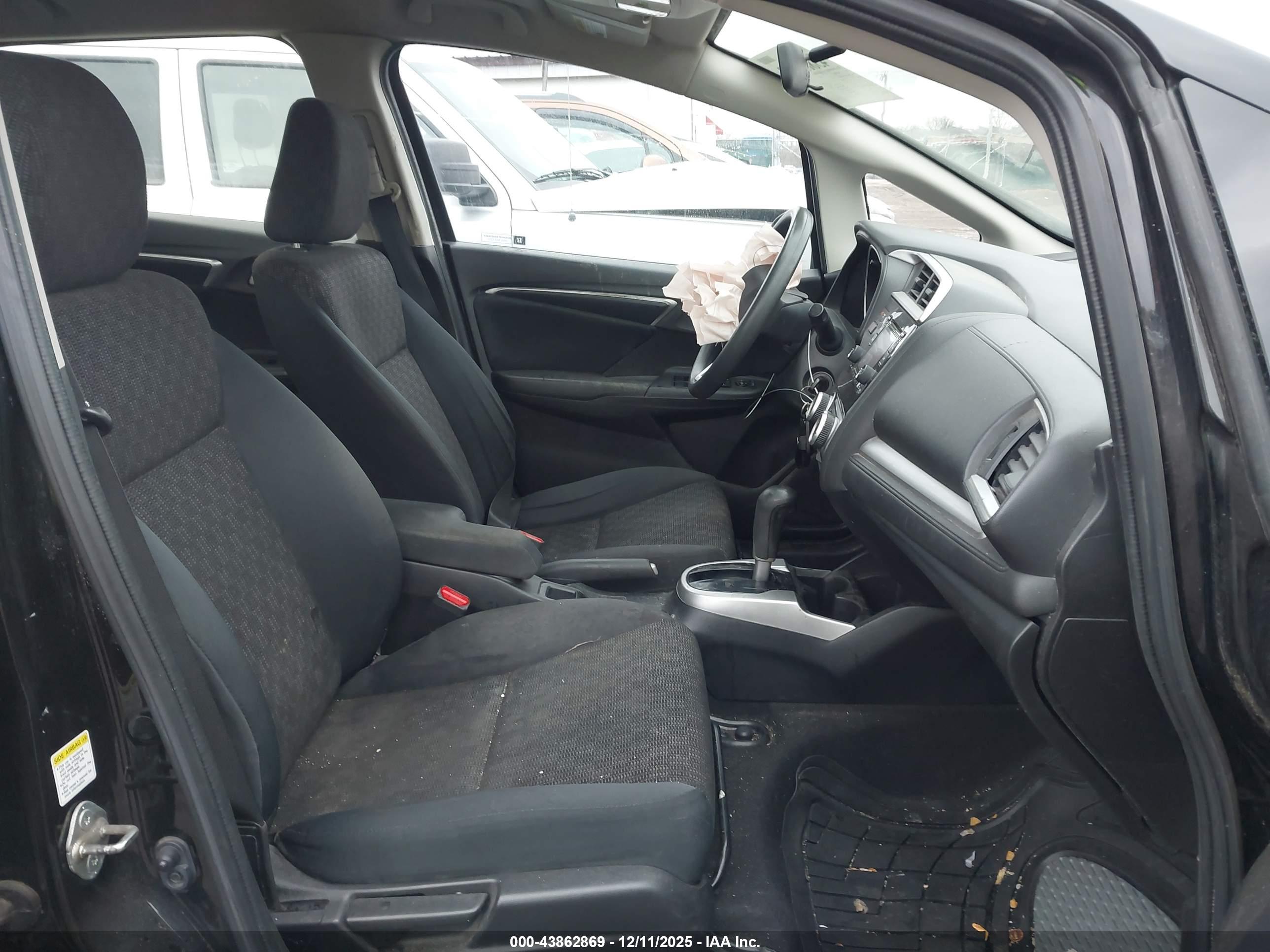 HONDA FIT image 5